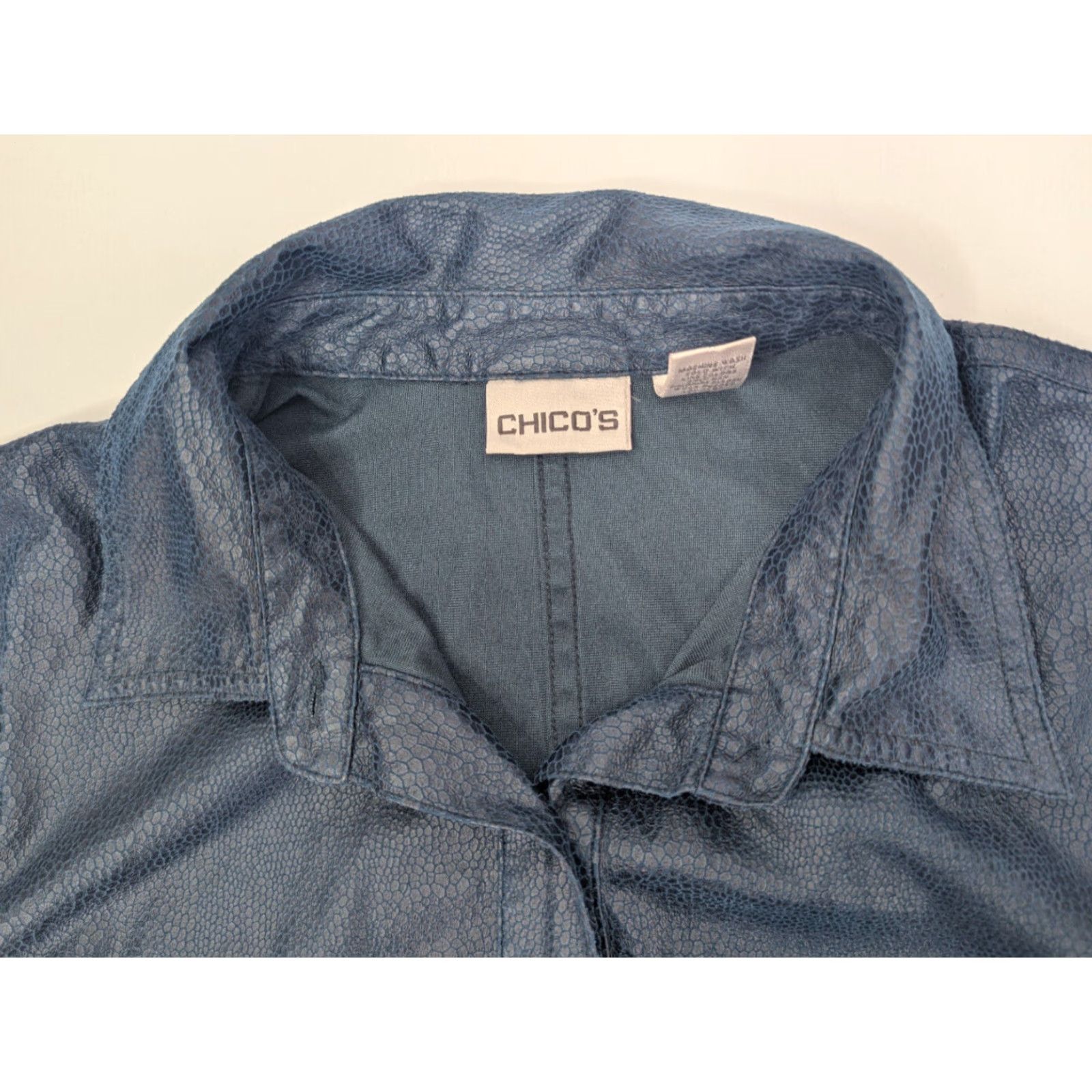 Vintage Chicos Shirt Womens L Teal Blue Faux Leather Long Sleeve Button-Up Size L / US 10 / IT 46 - 7 Thumbnail