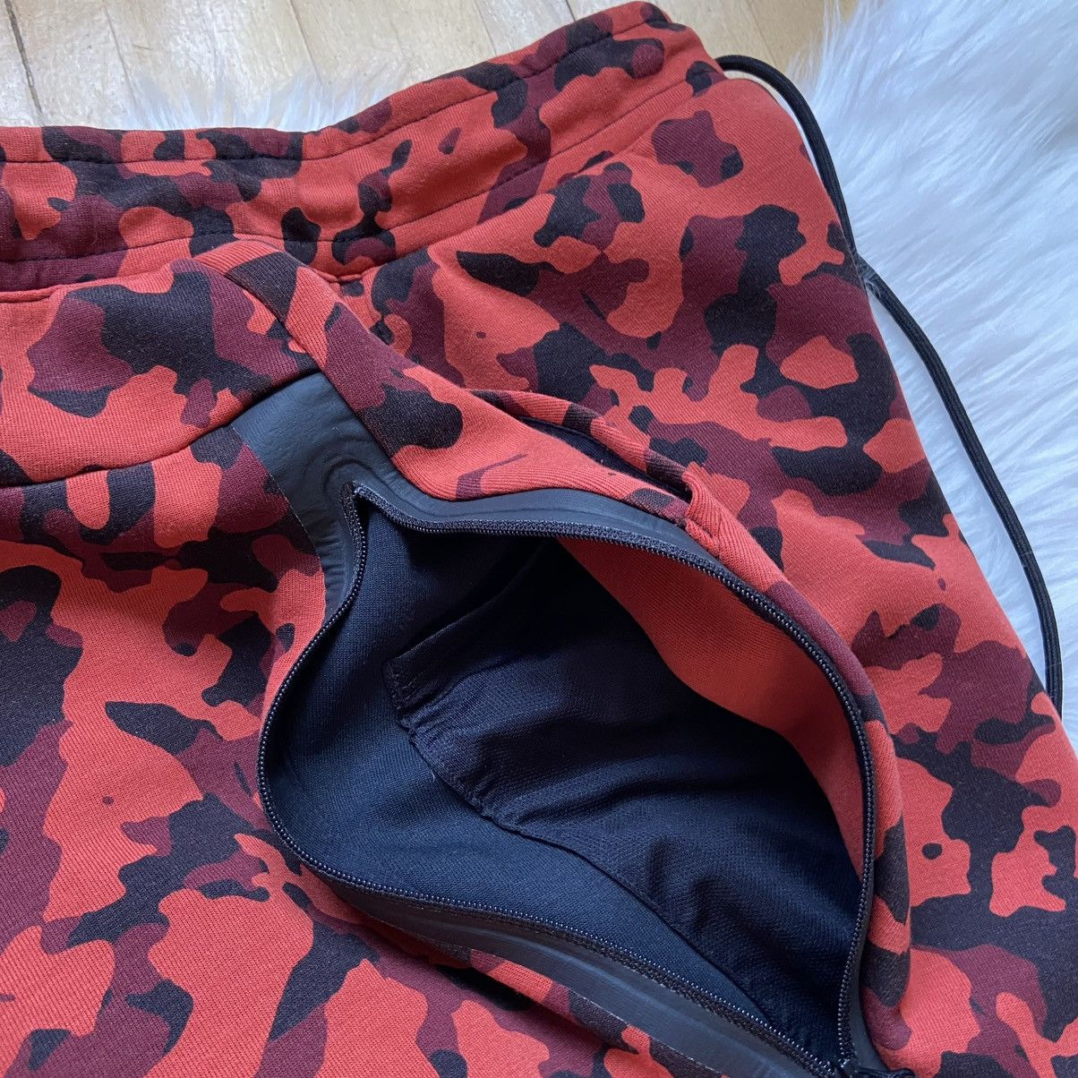 Nike 📌 Nike Tech Fleece Camouflage Red Pants Sweatpants S Size US 30 / EU 46 - 12 Thumbnail
