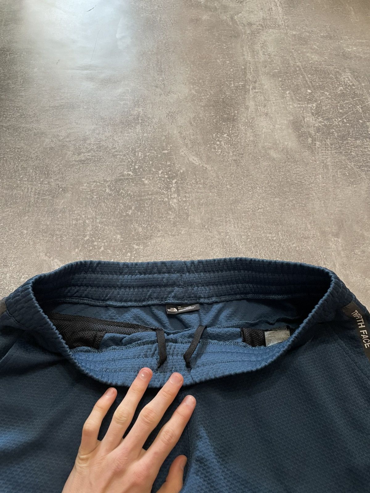The North Face The North Face Shorts Size L Size US 34 / EU 50 - 13 Thumbnail