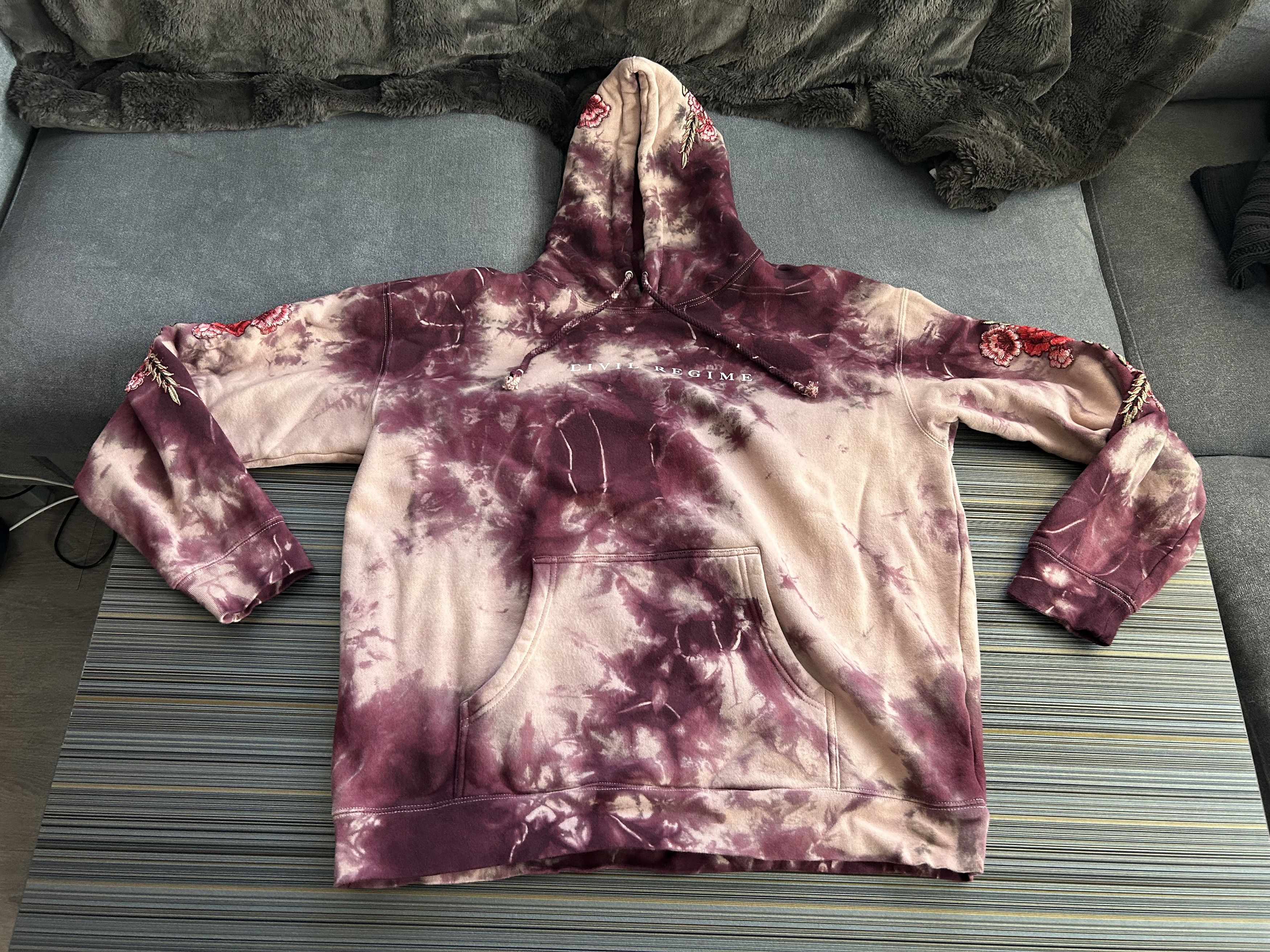 Civil Regime Civil Regime Red marble TIE DYE FLORAL HOODIE Size US M / EU 48-50 / 2 - 1 Thumbnail