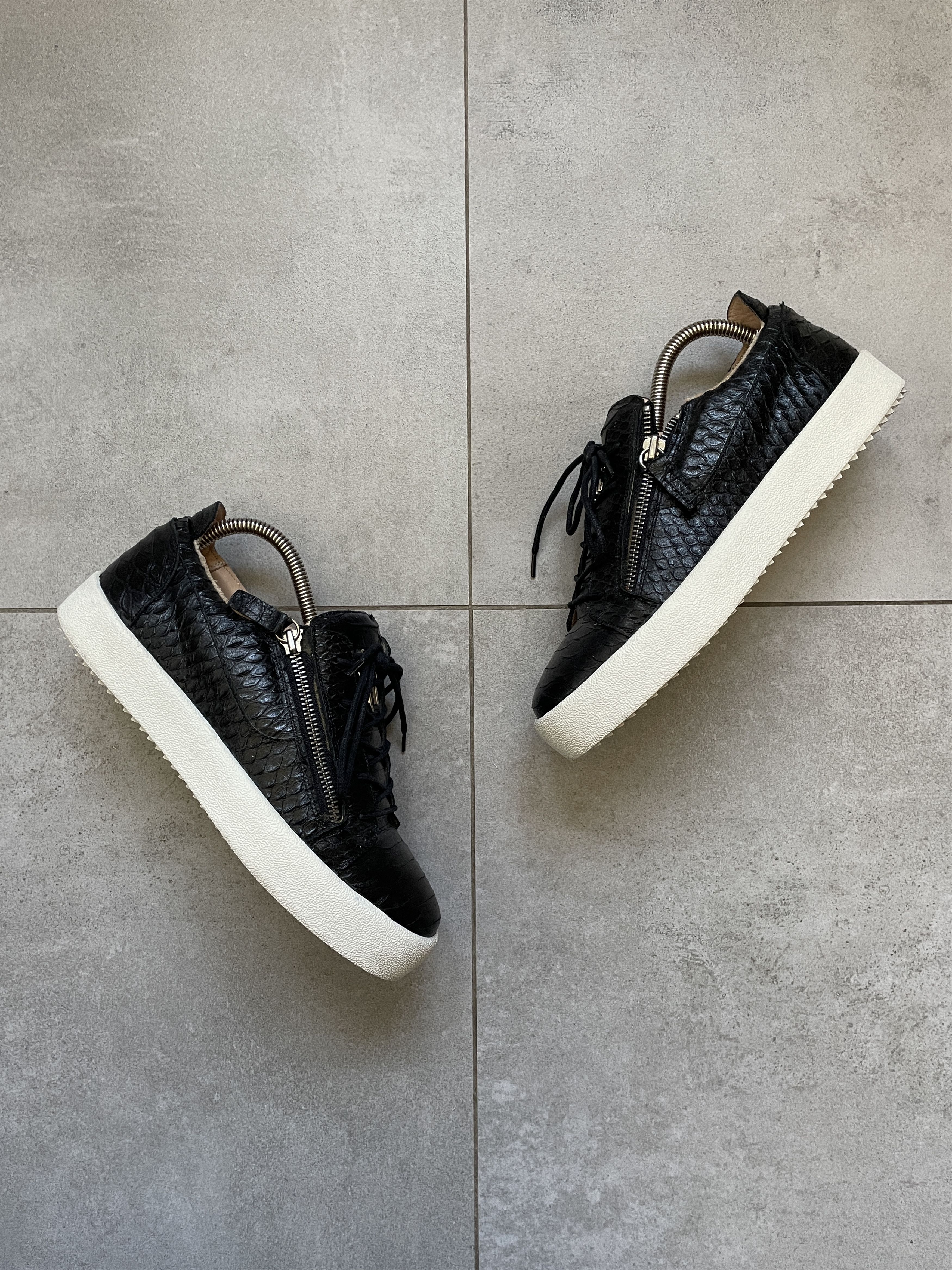 Giuseppe Zanotti GIUSEPPE ZANOTTI SNAKE SKIN BLACK ZIPPER SNEAKERS Size US 8.5 / EU 41-42 - 2 Thumbnail