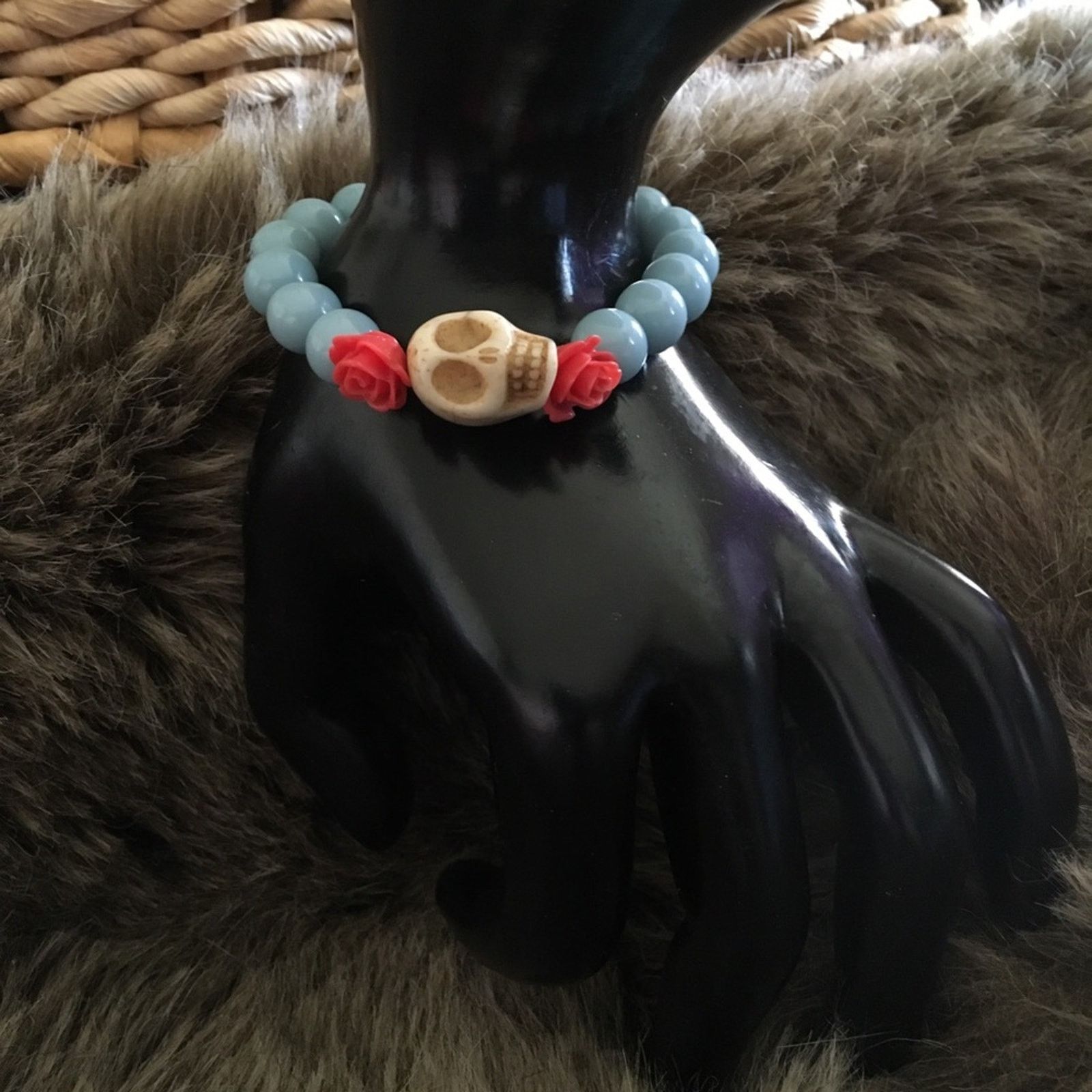 Jewelry Skull and rose “life and death” stretch bracelet Size ONE SIZE - 2 Thumbnail