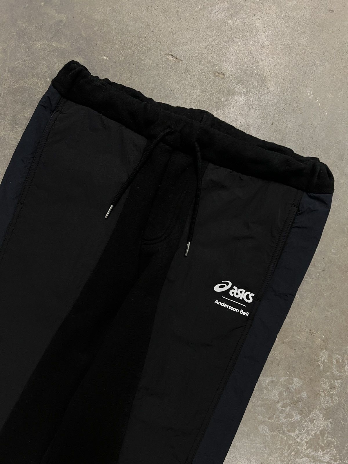 Andersson Bell × Asics Asics x Anderson Bell Sweatpants Size US 34 / EU 50 - 2 Thumbnail