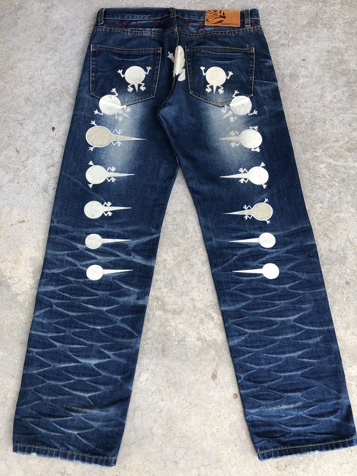 Japanese Brand Japanese Sanmaruichi Daicock Embroidered Jeans Distressed Size US 33 - 1 Thumbnail