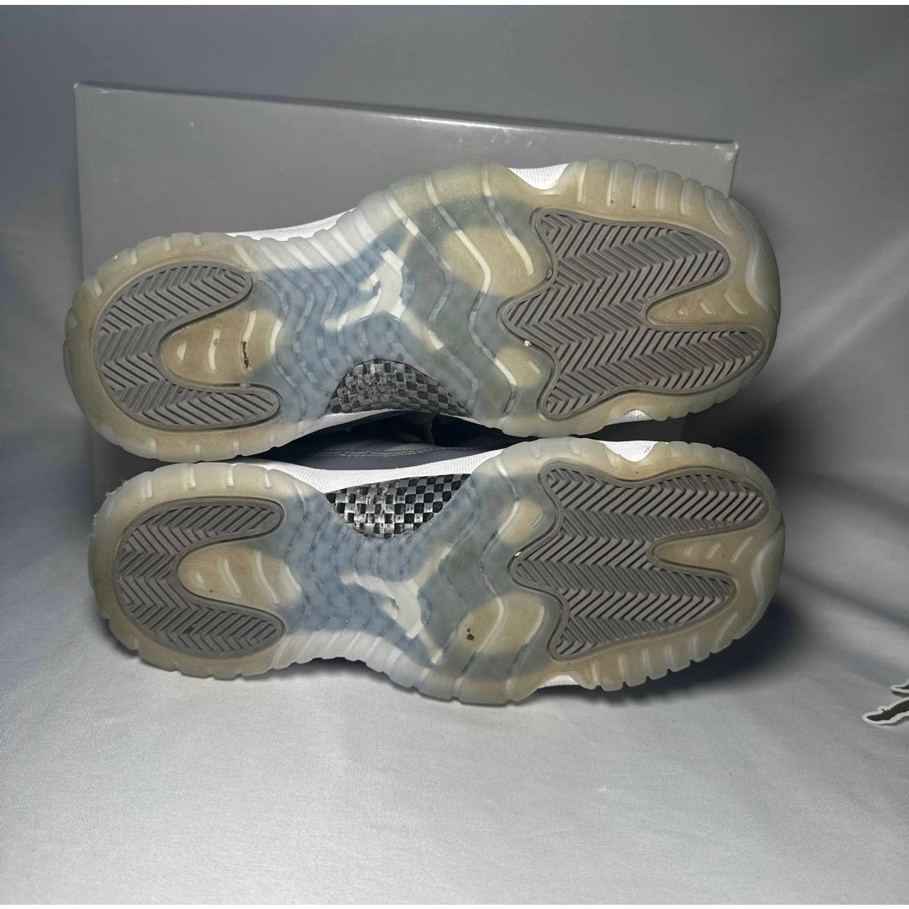 Jordan Brand × Nike Size 6.5 - Air Jordan 11 Retro GS Cool Grey 2021 Men's Shoes Size US 6.5 / EU 39-40 - 6 Thumbnail