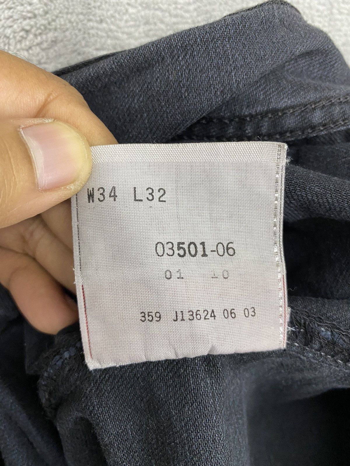 Levi's Vintage Levi’s 501 Bombastic Distressed Super Black Size 34 Size US 34 / EU 50 - 11 Thumbnail