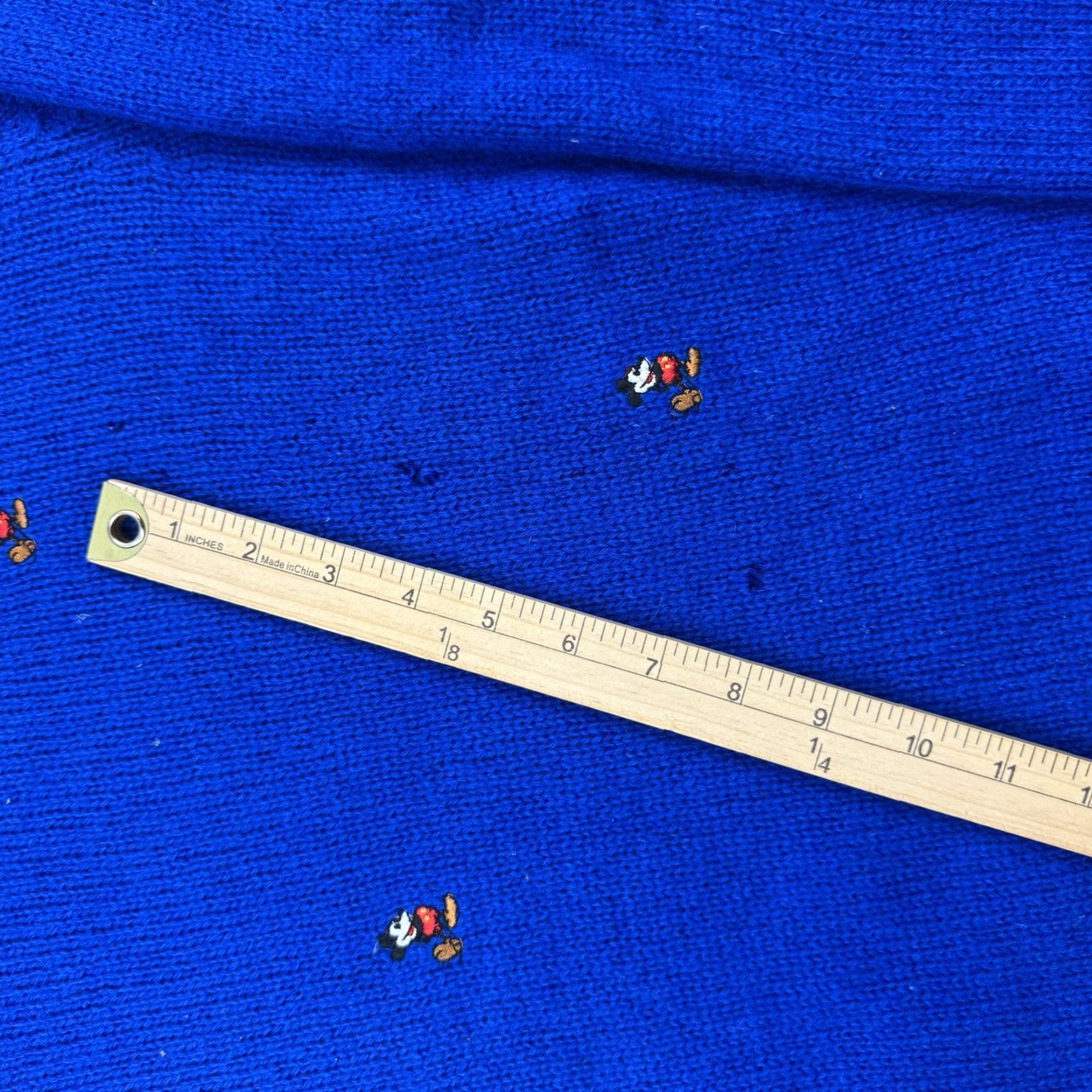 Disney VINTAGE Mickey Mouse Sweater Men XL Blue Embroidered Wool 90s Disney World Crew Neck Pullover Size US XL / EU 56 / 4 - 7 Thumbnail