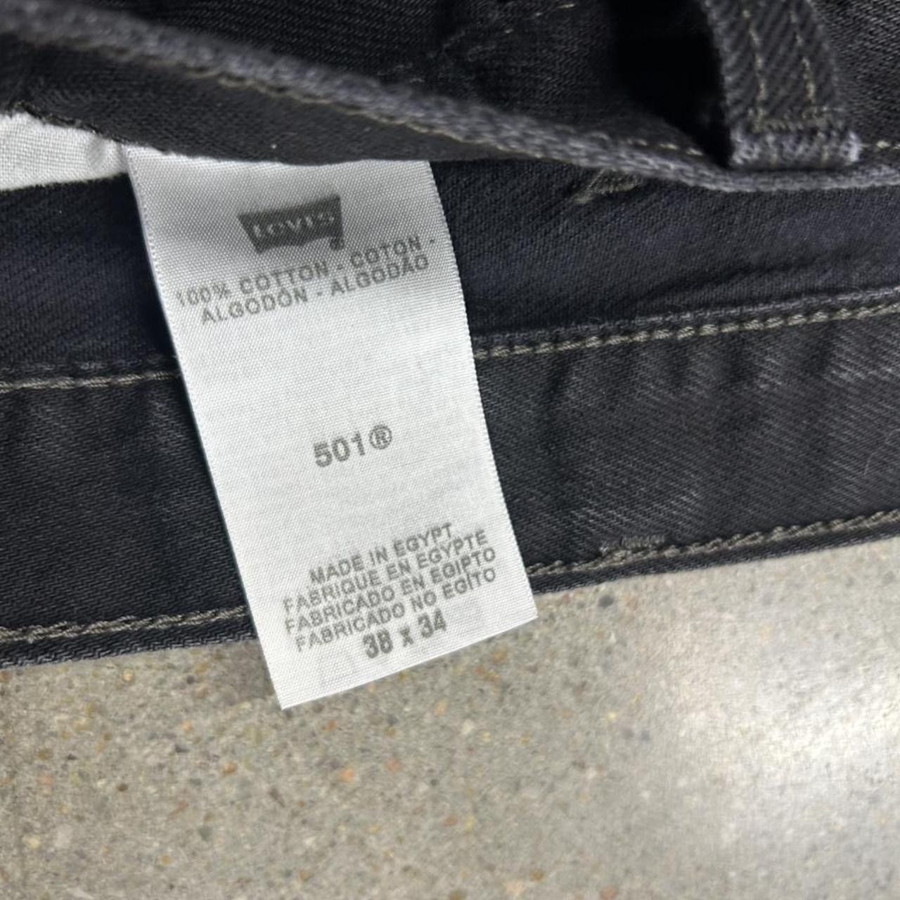Levi's Levi’s Black 501 Blank Tab Button Fly Grunge Jeans Size 34 Size US 34 / EU 50 - 7 Thumbnail