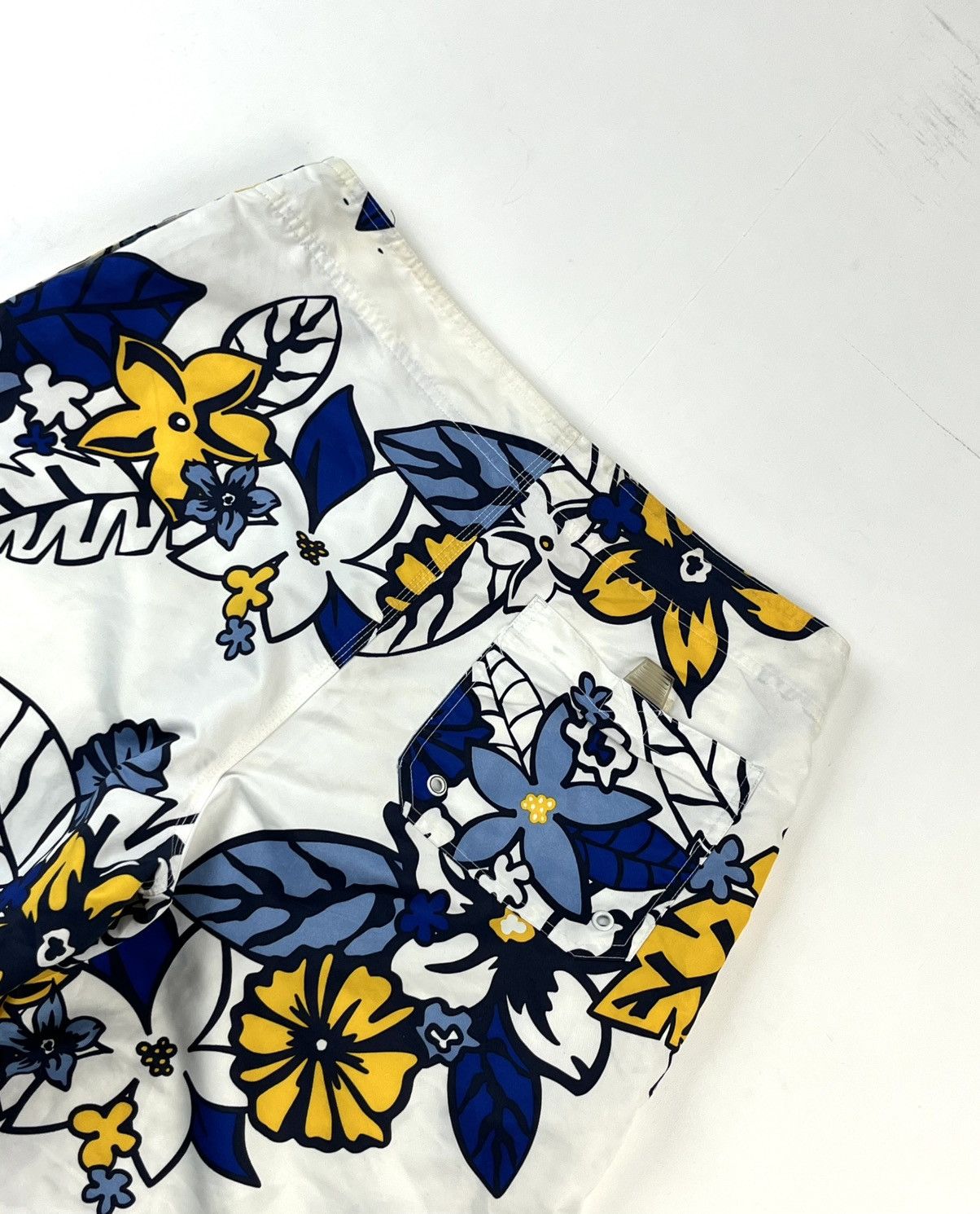 Vintage Vintage hawaian no boundaries floral y2k 2000s style 34 Size US 34 / EU 50 - 6 Thumbnail