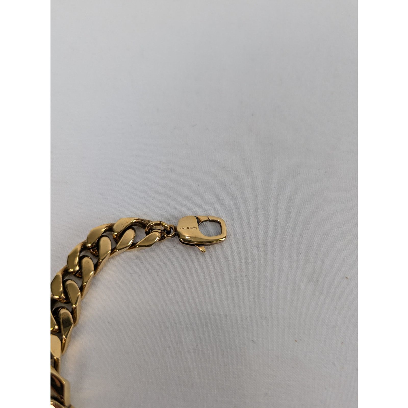 Alexander McQueen o1rshd1 Size: OS / Seal Logo Chain Bracelet in Gold Size ONE SIZE - 5 Thumbnail
