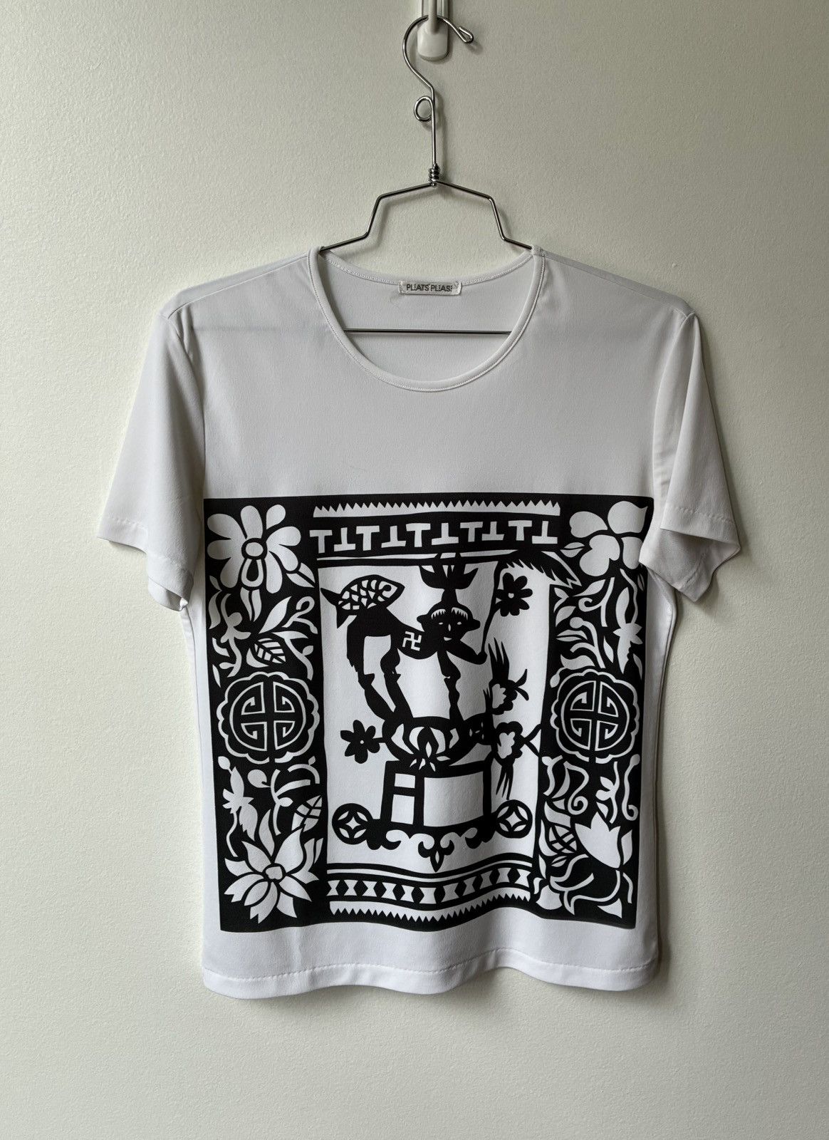 Pleats Please Issey Miyake PLEATS PLEASE Rare AW1998 Tribal Print Nylon Tee Size US S / EU 44-46 / 1 - 17 Thumbnail