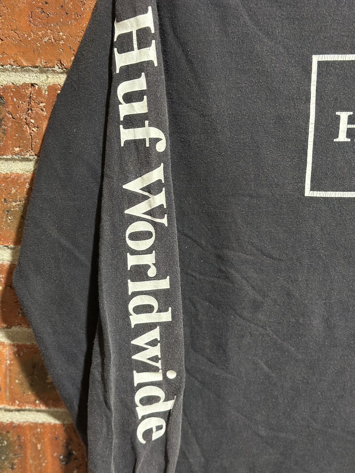 Huf × Vintage Vintage Huf Worldwide Long Sleeve Sun Faded Tee Size US M / EU 48-50 / 2 - 3 Thumbnail