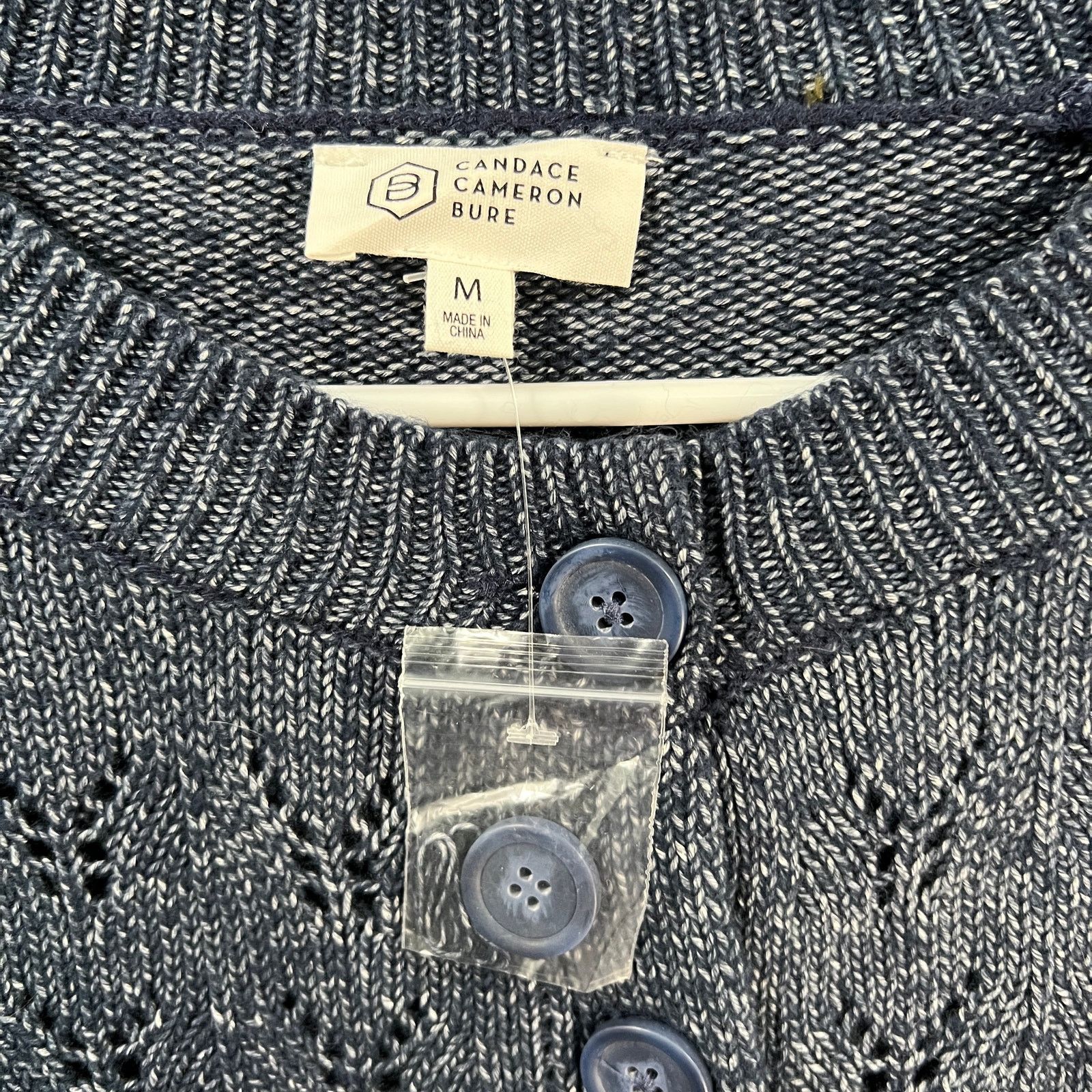 Other Candace Cameron Bure Pointelle Sweater with Novelty Button Size M / US 6-8 / IT 42-44 - 3 Thumbnail