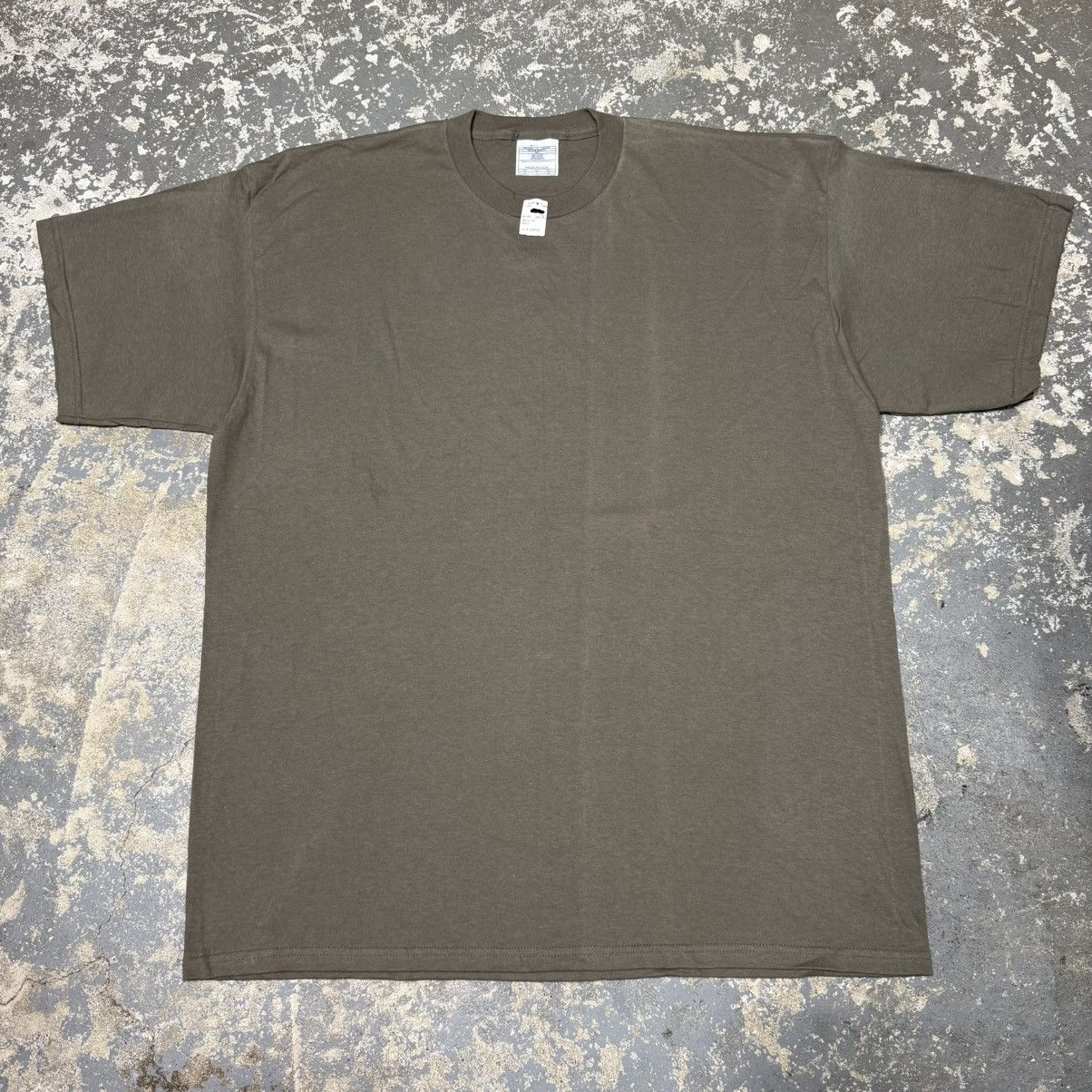 Nike Vintage Nike Brown Blank No Swoosh 90s Tshirt USA Size US XL / EU 56 / 4 - 1 Thumbnail