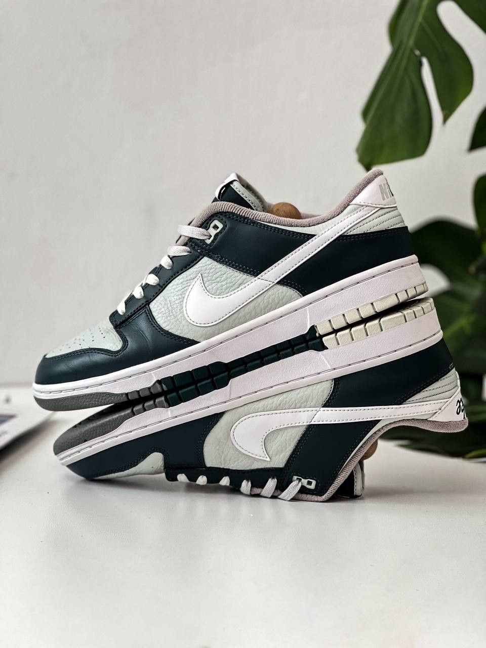 Nike Nike Dunk Low Retro Premium Size US 10.5 / EU 43-44 - 5 Thumbnail