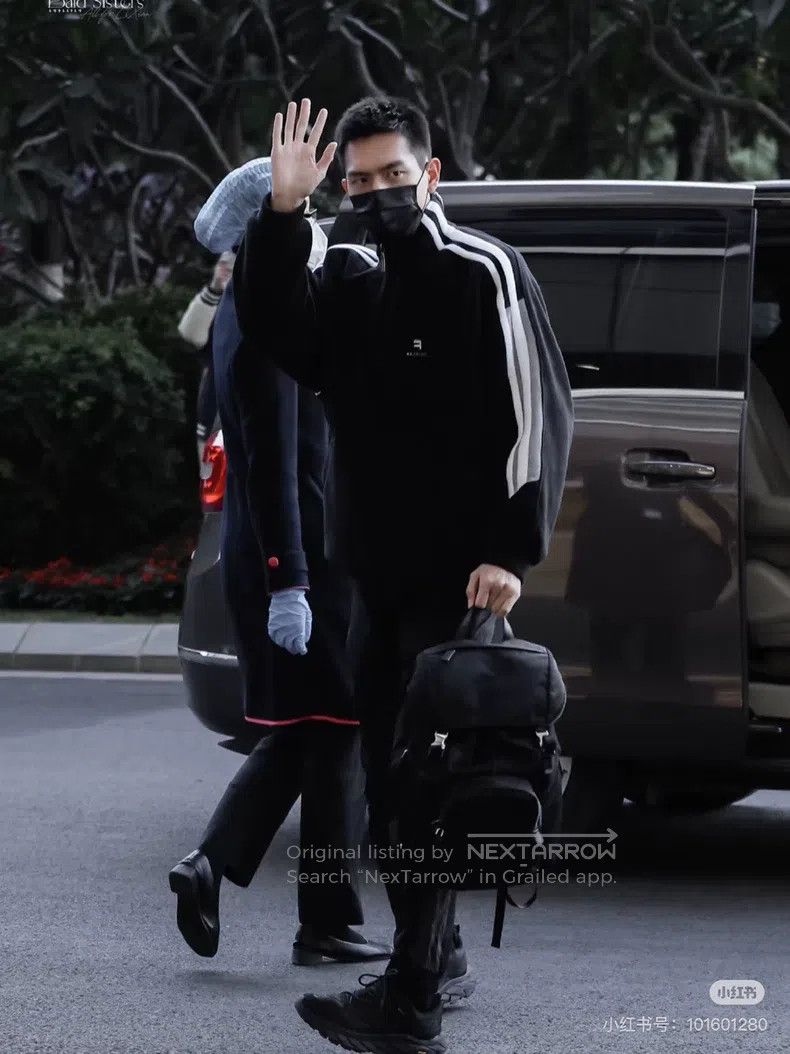 Balenciaga Balenciaga Fleece embroidery double hook logo jacket coat Size US S / EU 44-46 / 1 - 9 Thumbnail