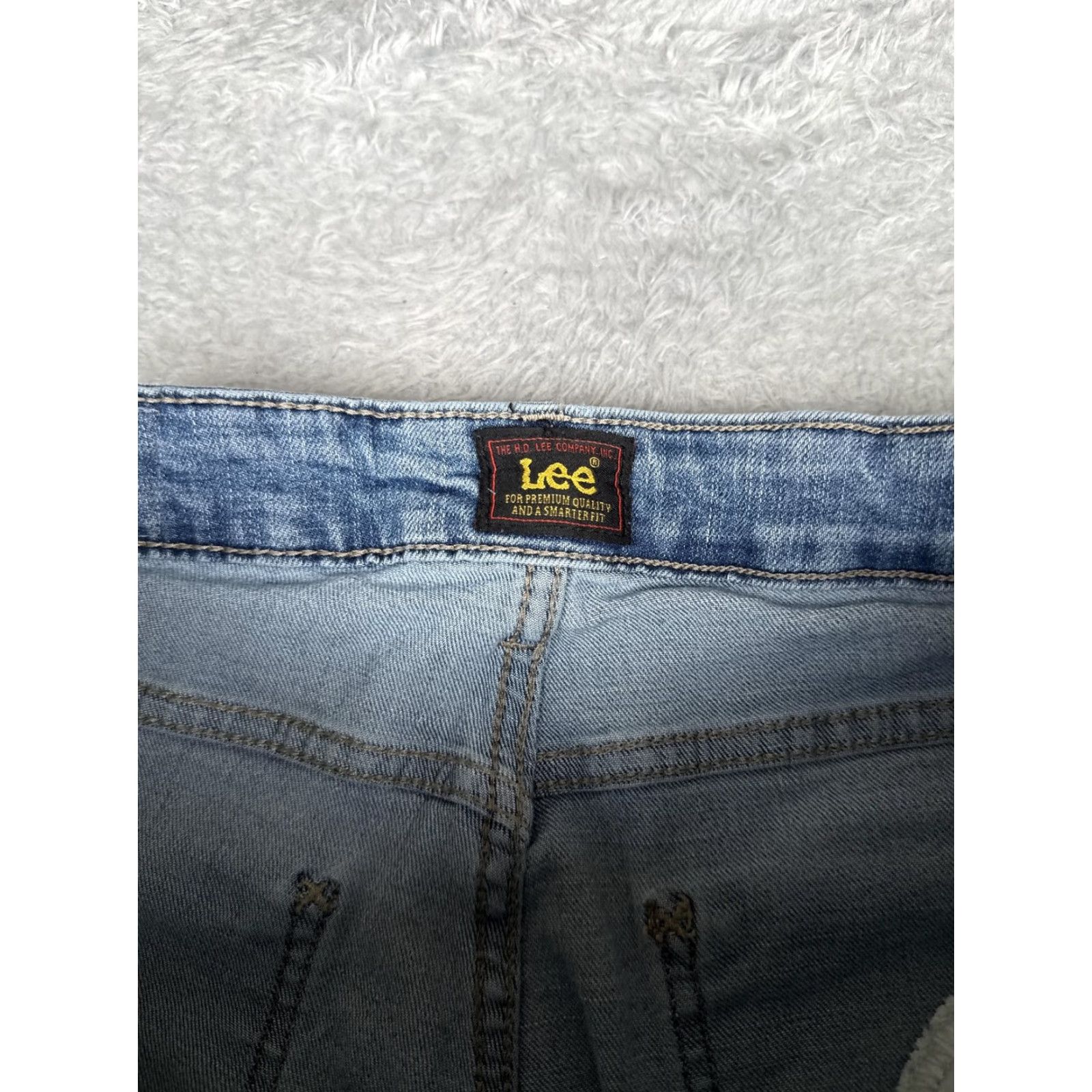 Lee Lee Capri Jeans Womens 8M Blue Med Wash Mid Rise Stretch Crop Denim 26x21 Jeans Womens Capris 90s Mens? Size 30" / US 8 / IT 44 - 6 Thumbnail