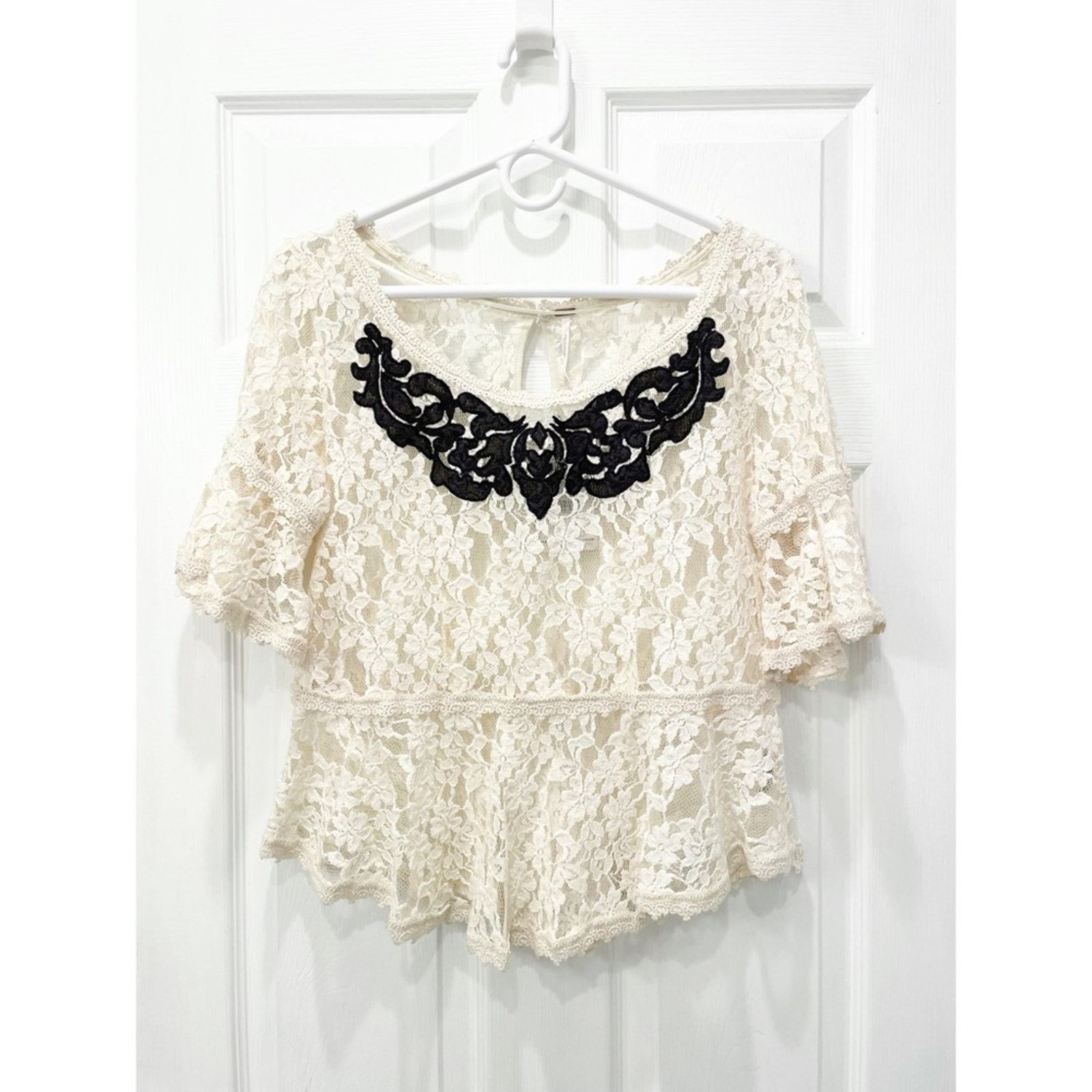 Free People Free People Lace Top M Size M / US 6-8 / IT 42-44 - 1 Thumbnail