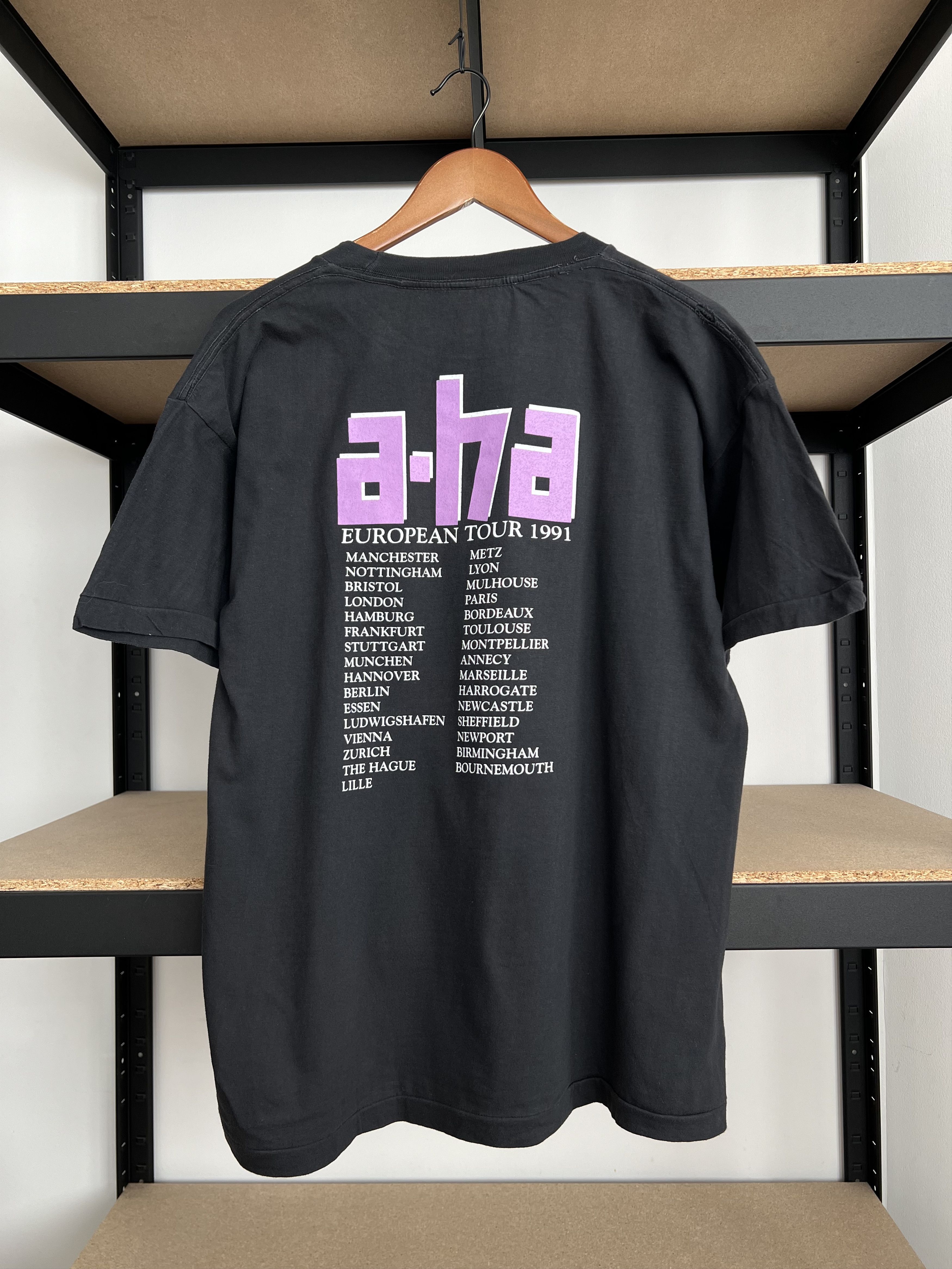 Band Tees Vintage 1991 A-ha Pop Band European Tour Black T-shirt Size US XL / EU 56 / 4 - 4 Thumbnail