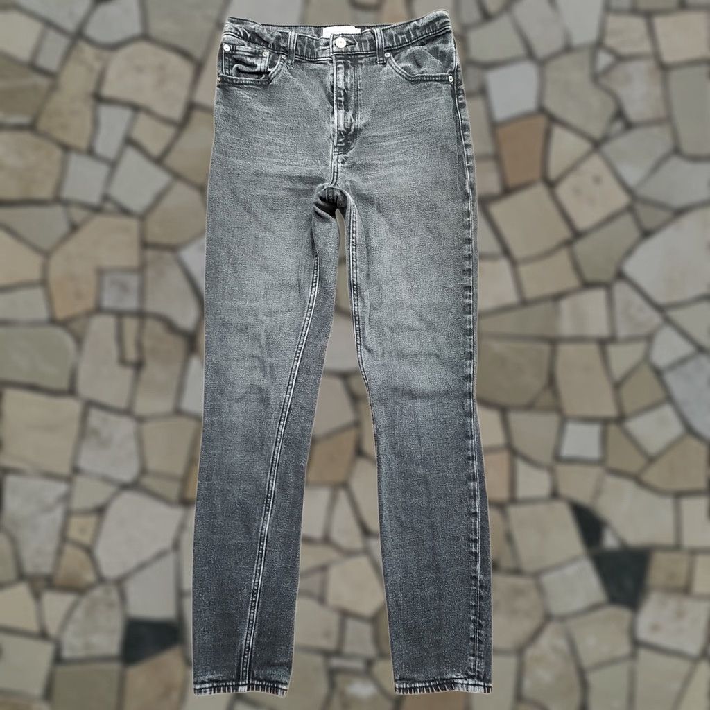 Abercrombie & Fitch Abercrombie & Fitch The Super Skinny High Rise Jeans Black Denim 27 Inseam 29 Inseam Women Regular 5-Pocket Logo Distressed Size 27" / US 4 / IT 40 - 1 Thumbnail