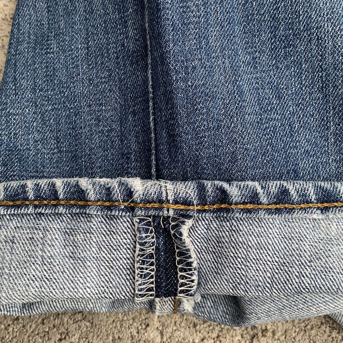 Undercover × Uniqlo Vintage Y2K Faded Lightwash Distressed Jeans W31x32 Size US 31 - 15 Thumbnail