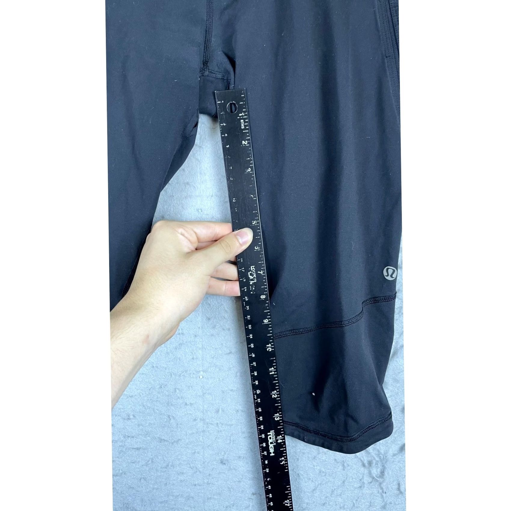 Lululemon Lululemon Women Leggings Cropped Black 6 Athletic Run Yoga Pants Size 28" / US 6 / IT 42 - 7 Thumbnail