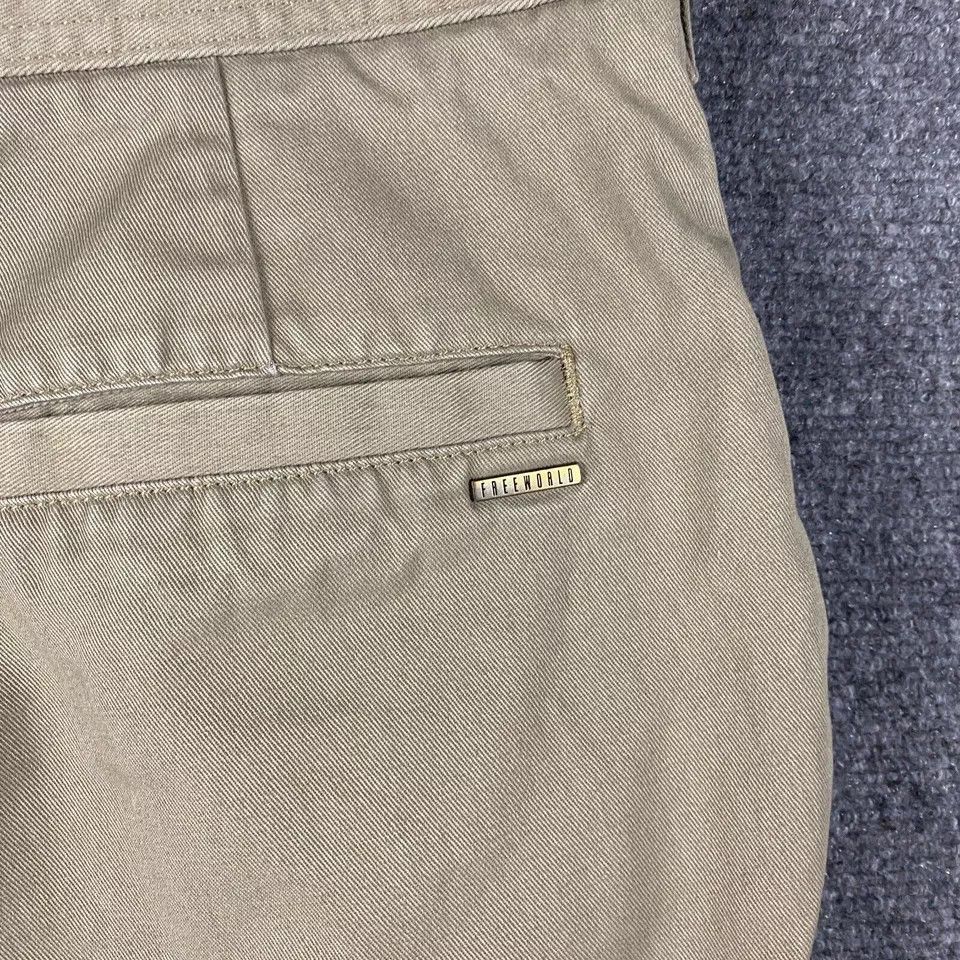 Free World Free World Bermuda Shorts Men's 32 Beige Cotton Blend Adults Size US 32 / EU 48 - 6 Thumbnail