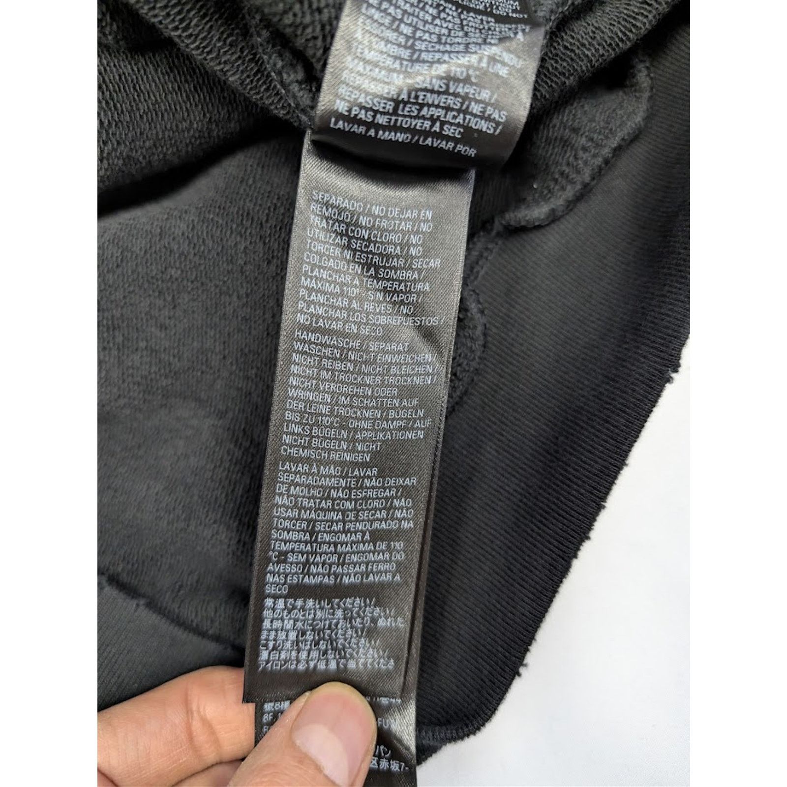 Balenciaga o1rshd1BB Motel Crystal Crown Large Fit Hoodie Faded Black Size US M / EU 48-50 / 2 - 17 Thumbnail