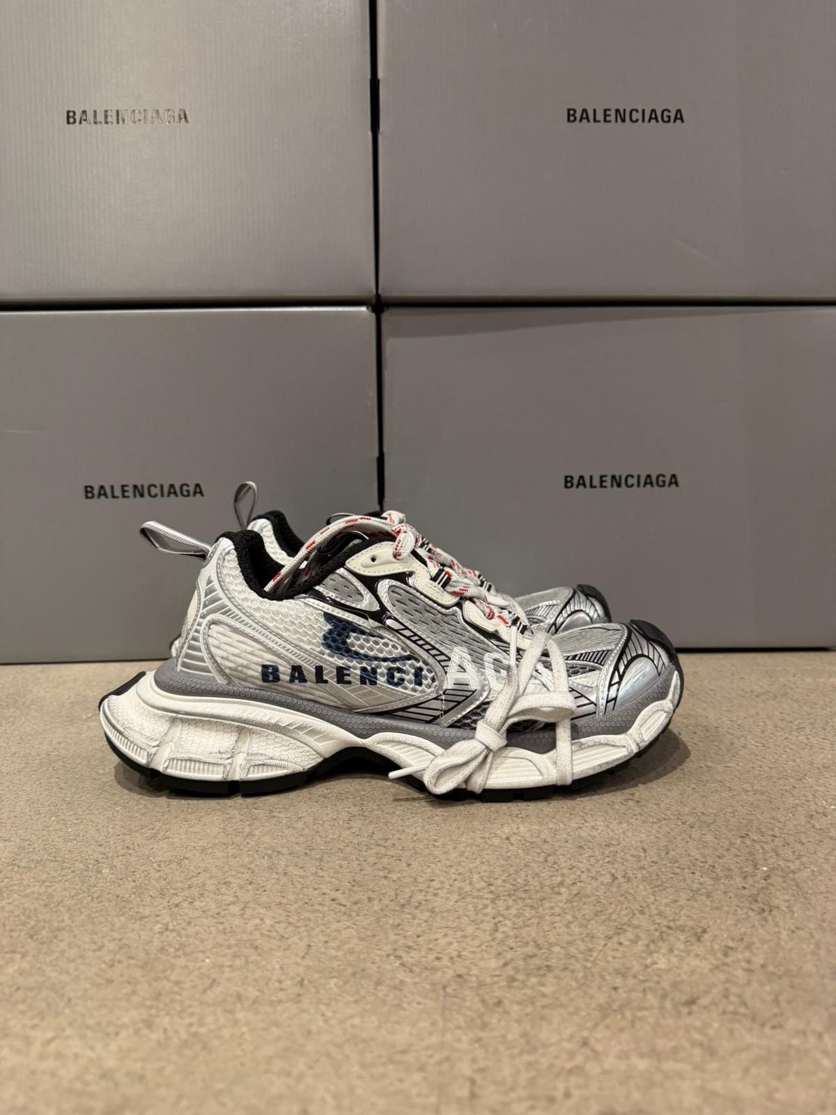 Balenciaga BALENCIAGA - 3XL Logo Sneaker White Navy Size US 11 / EU 44 - 1 Thumbnail
