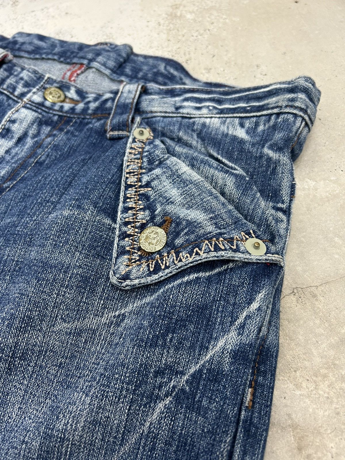 Raw United Edition Japan Washed Buckle Handkerchief Pocket