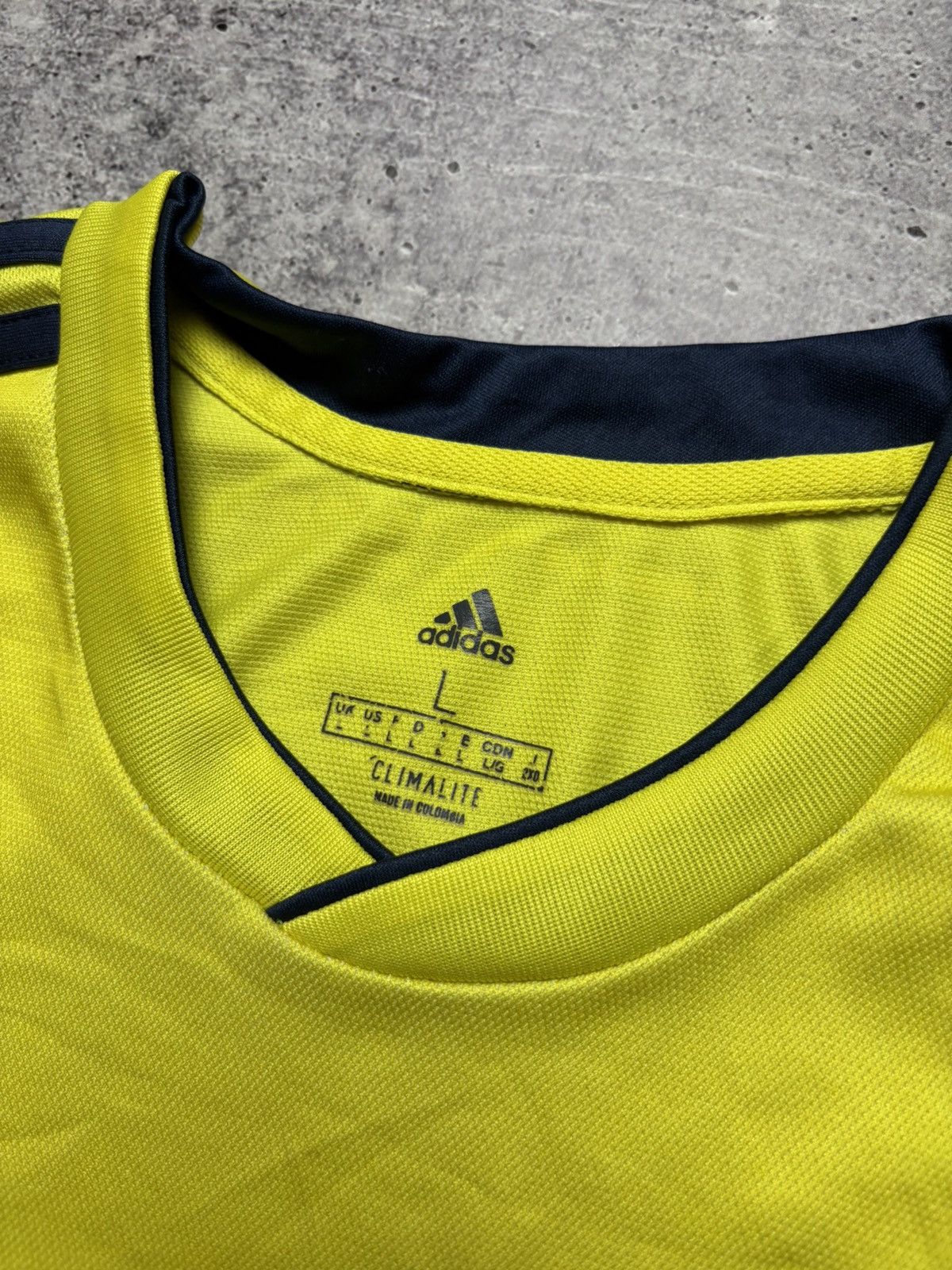 Adidas Vintage Adidas Colombiana Jersey Size US L / EU 52-54 / 3 - 7 Thumbnail