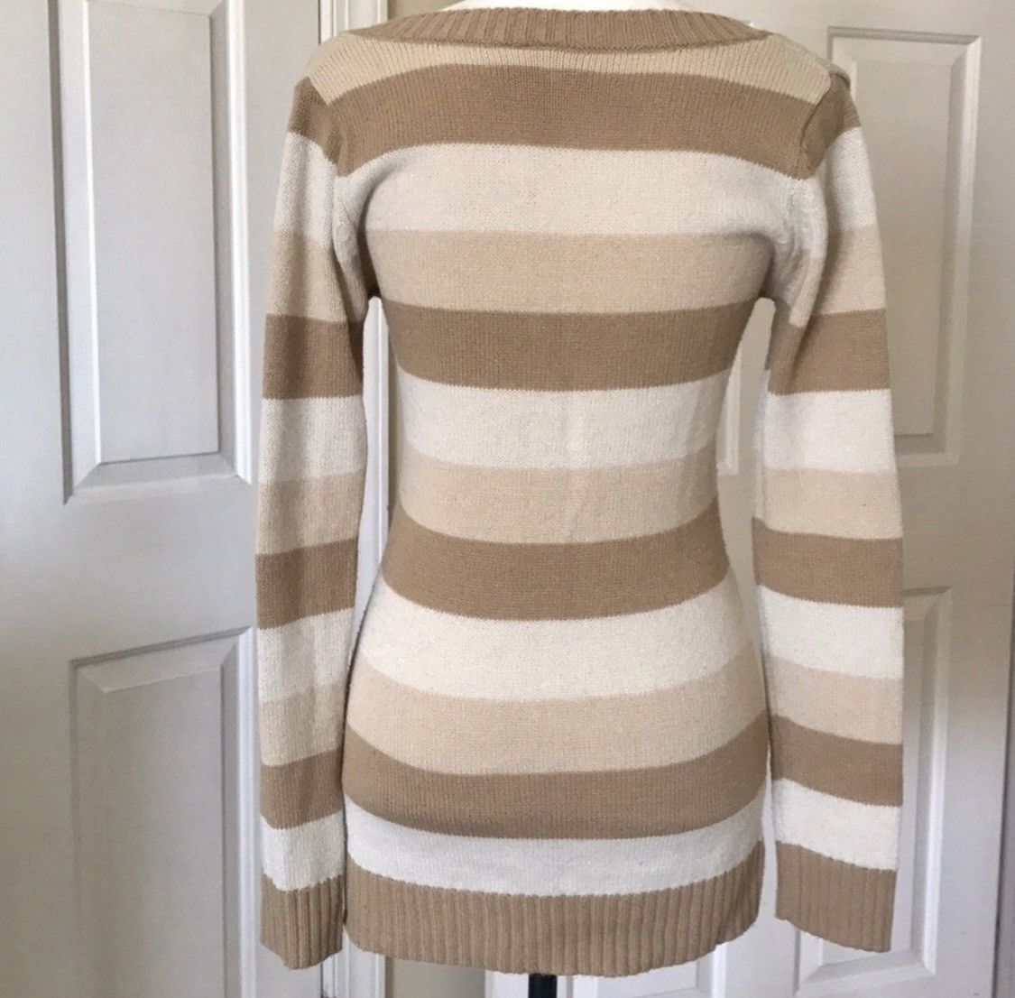 Other TAN & CREAM DEEP PLUNGE STRIPED KNIT SWEATER Size M / US 6-8 / IT 42-44 - 2 Thumbnail