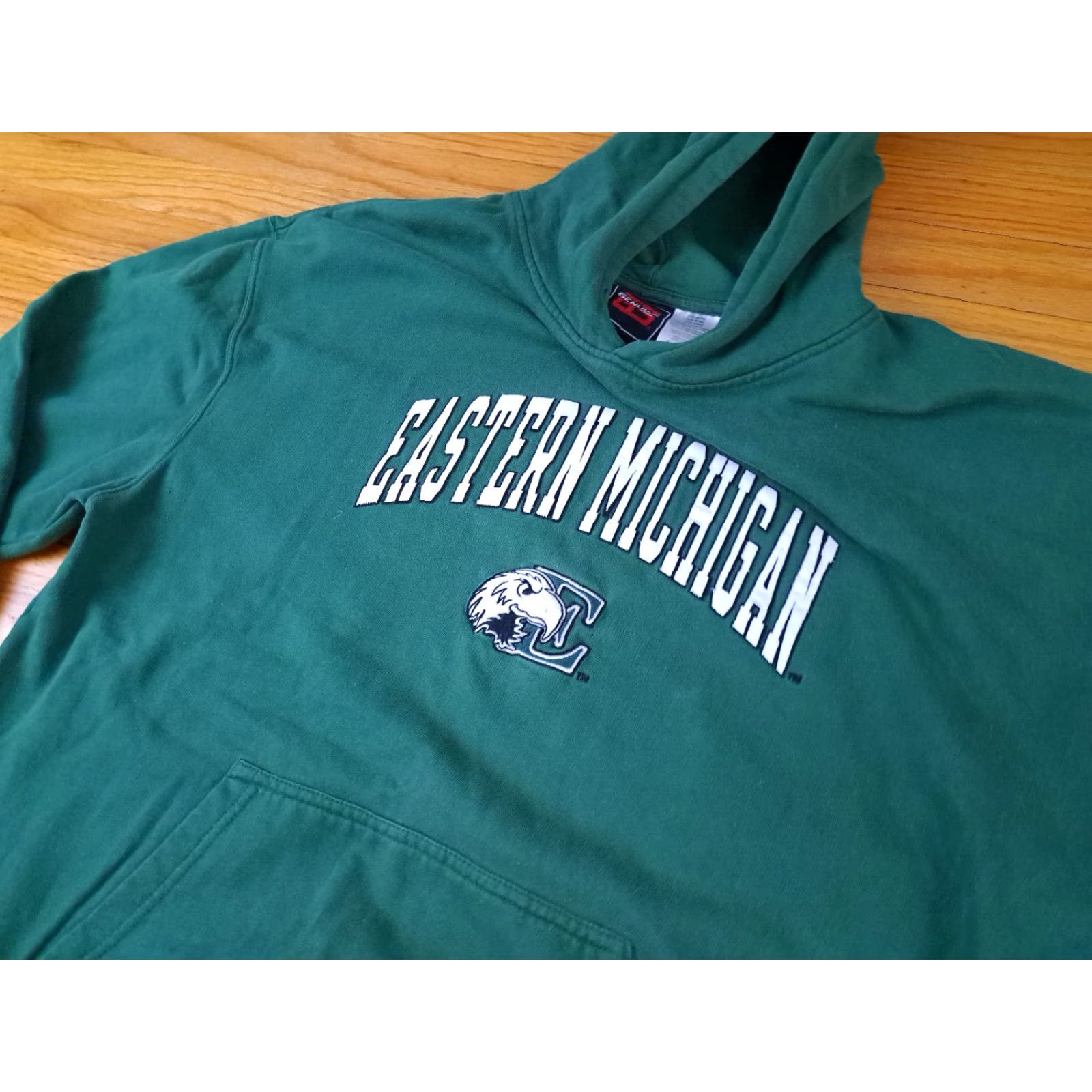 X-LARGE VINTAGE Eastern Michigan Eagles Sweatshirt Hooded Embroidered X-Large Green Unisex Adults 90s Basketball Size US XL / EU 56 / 4 - 4 Thumbnail
