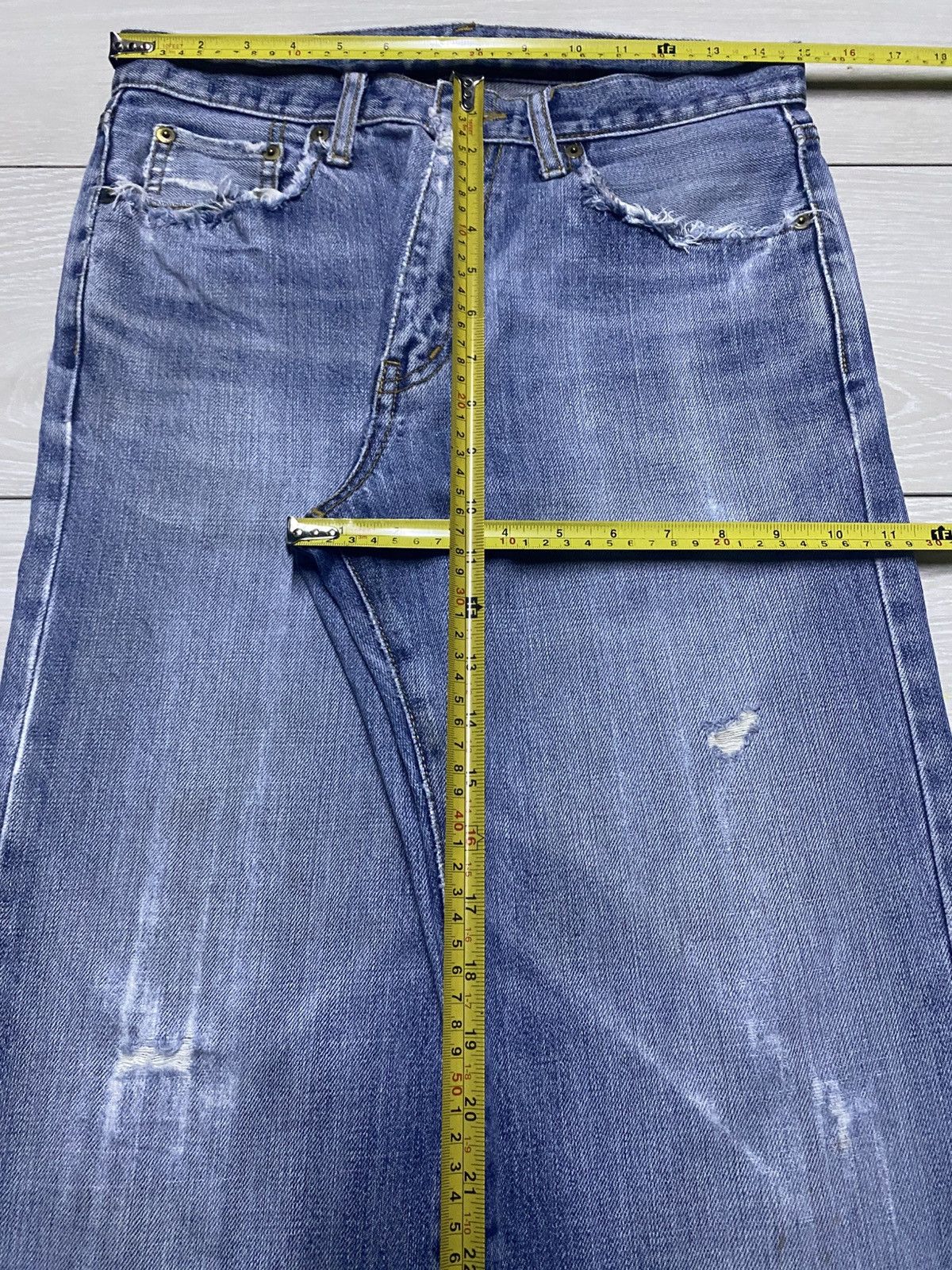 Uniqlo Vintage Japanese Uniqlo Faded Wash Distressed Loose Jeans Size US 30 / EU 46 - 14 Thumbnail