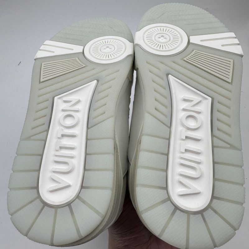 Louis Vuitton Louis Vuitton Trainer White Low-Top Fashion Sneakers -2508 Size US 5.5 / EU 38 - 6 Thumbnail