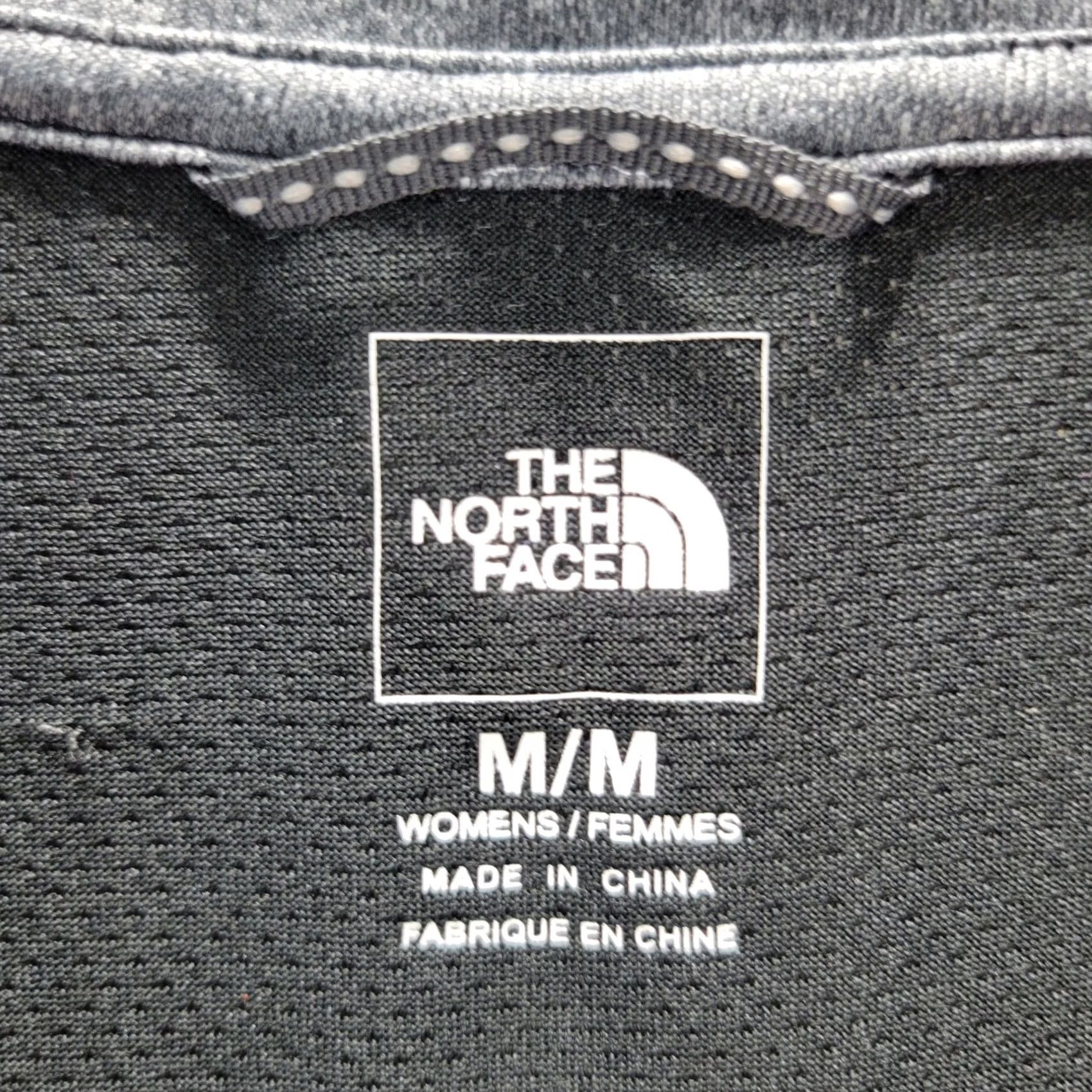 The North Face The North Face Womens Short Sleeve Athletic Top M Gray Zip Pocket T-Shirt Activewear Size M / US 6-8 / IT 42-44 - 5 Thumbnail