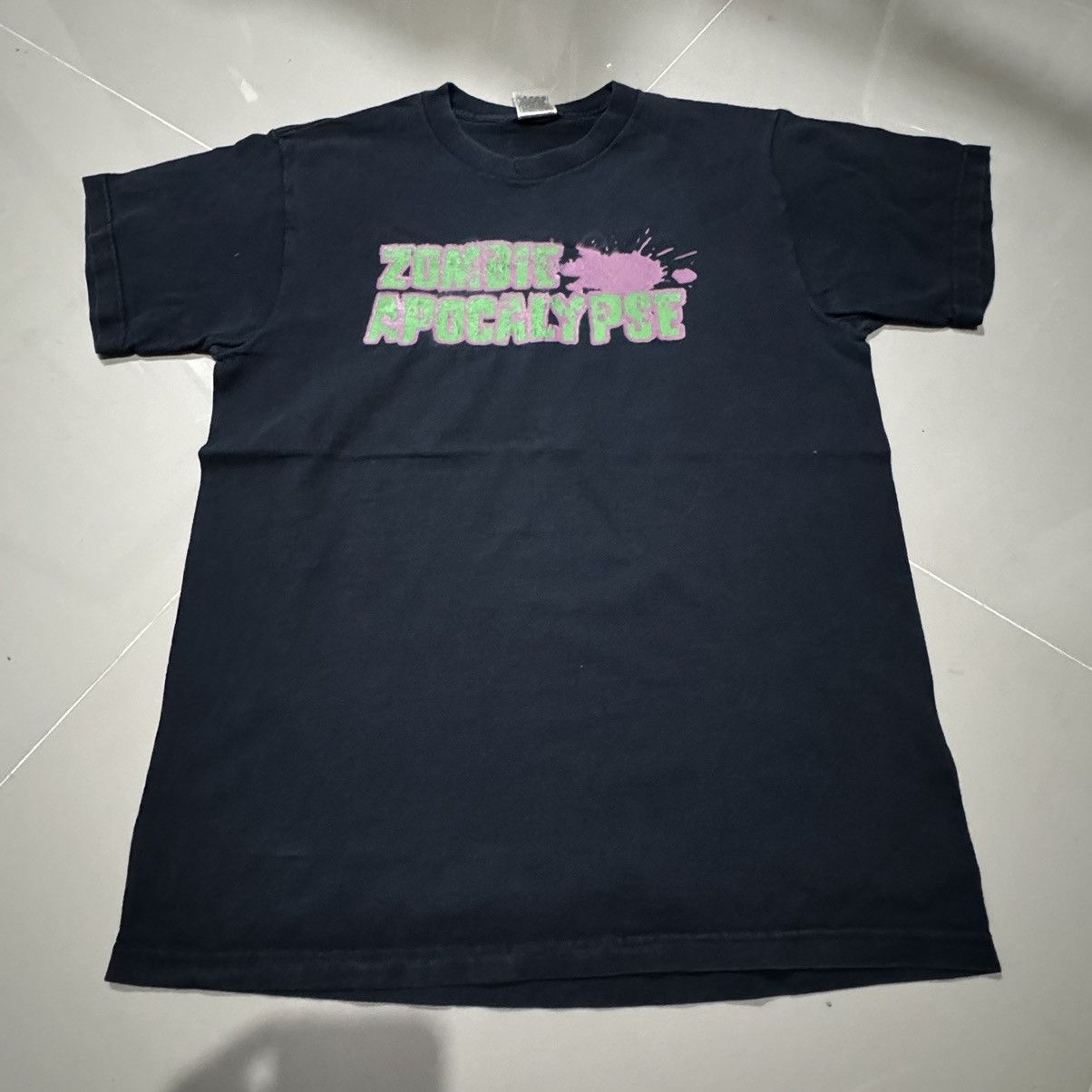Band Tees × Vintage Vintage '00 Zombie Apocalypse Size US M / EU 48-50 / 2 - 2 Thumbnail