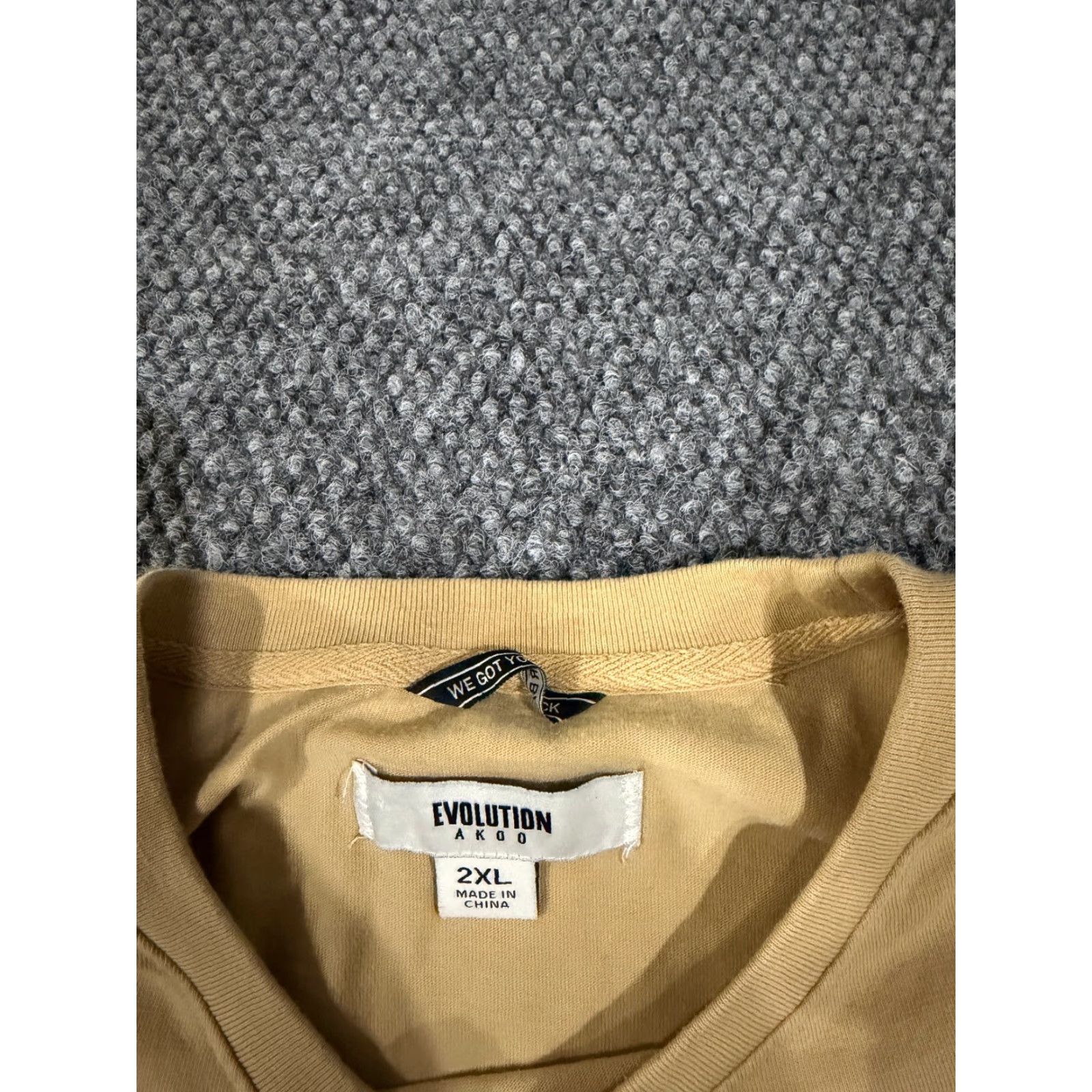 Vintage AKOO T-Shirt Mens 2XL Tan Beige Graphic Print Crew Neck Short Sleeve Urban Streetwear 2XL Adults Mens Size US XXL / EU 58 / 5 - 4 Thumbnail