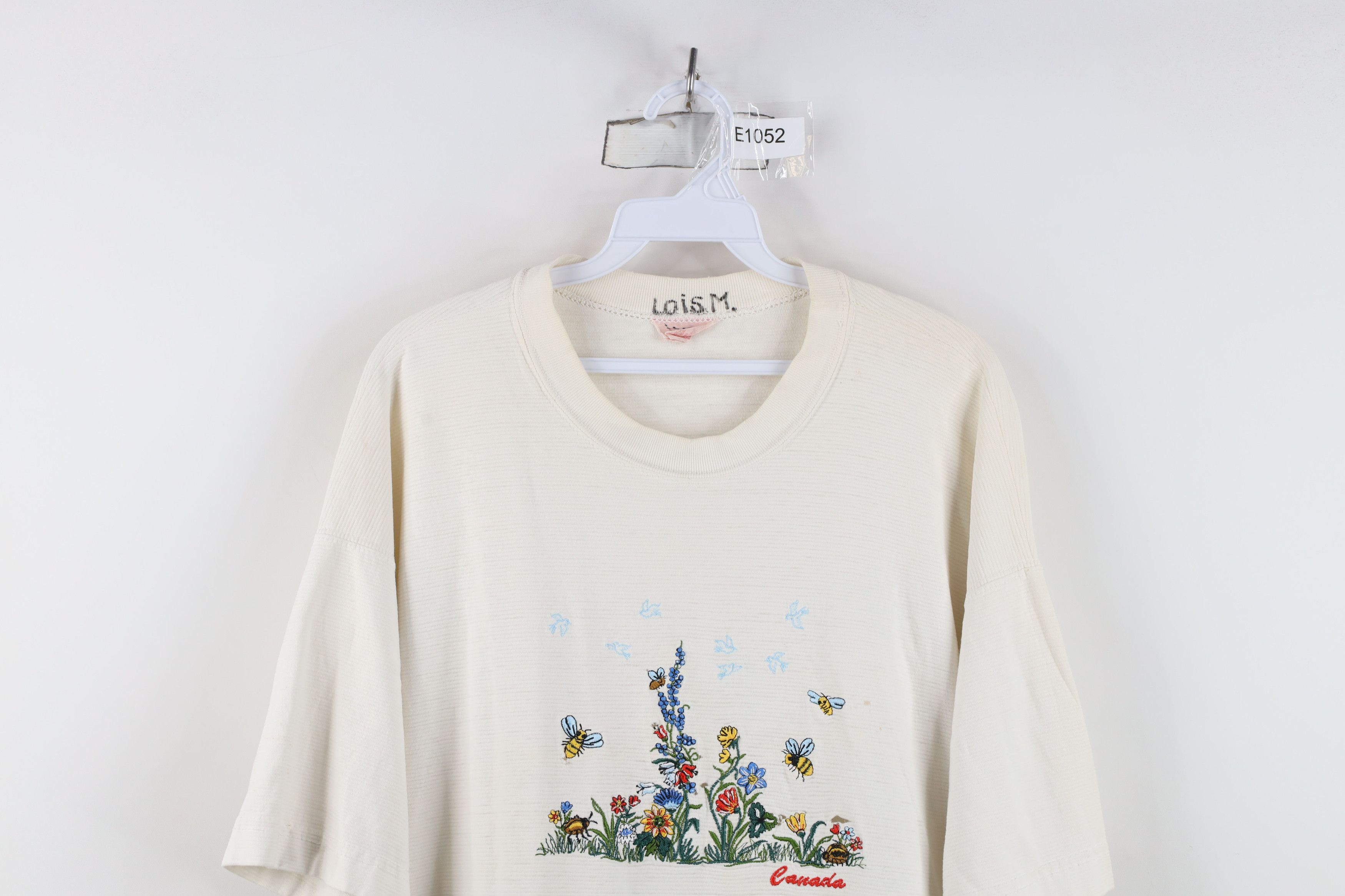 Vintage Vintage 90s Streetwear Canada Bees Flower Ribbed T-Shirt Size L / US 10 / IT 46 - 2 Thumbnail