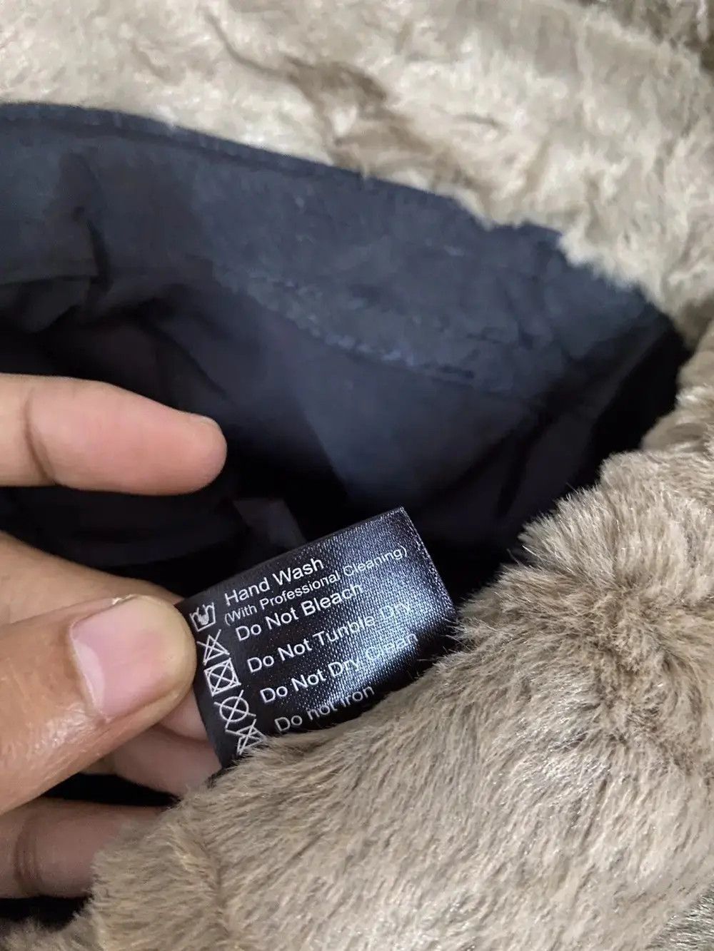 Japanese Brand Fur Fleece Japanese Brand Bucket Hat Size ONE SIZE - 5 Thumbnail