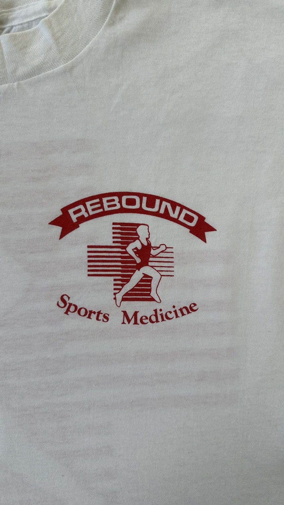 Vintage VINTAGE 90S REBOUND SPORT MEDICINE TEE Size US XL / EU 56 / 4 - 4 Thumbnail