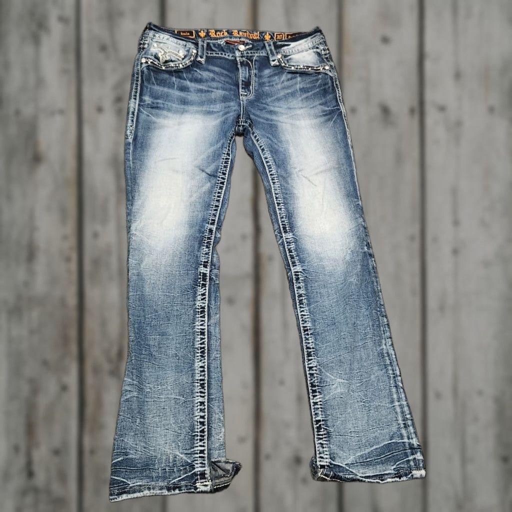 Vintage Rock Revival Jeans Straight Womens Size 30x28 Denim Bling Rhinestone 5-Pocket Blue Medium Wash Fall Winter Size 30" / US 8 / IT 44 - 1 Thumbnail