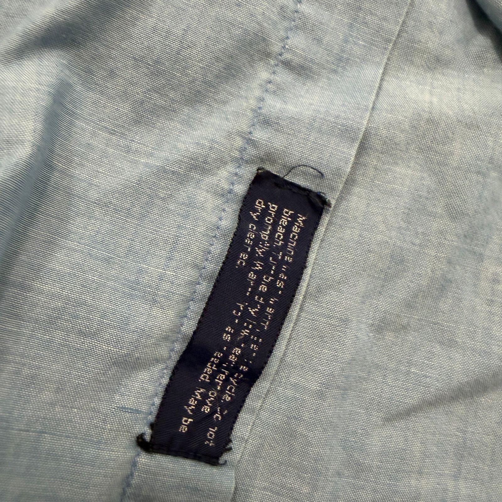 Vintage Vintage Members Only Chambray Button Shirt 16 Large Blue 70s Size US L / EU 52-54 / 3 - 7 Thumbnail