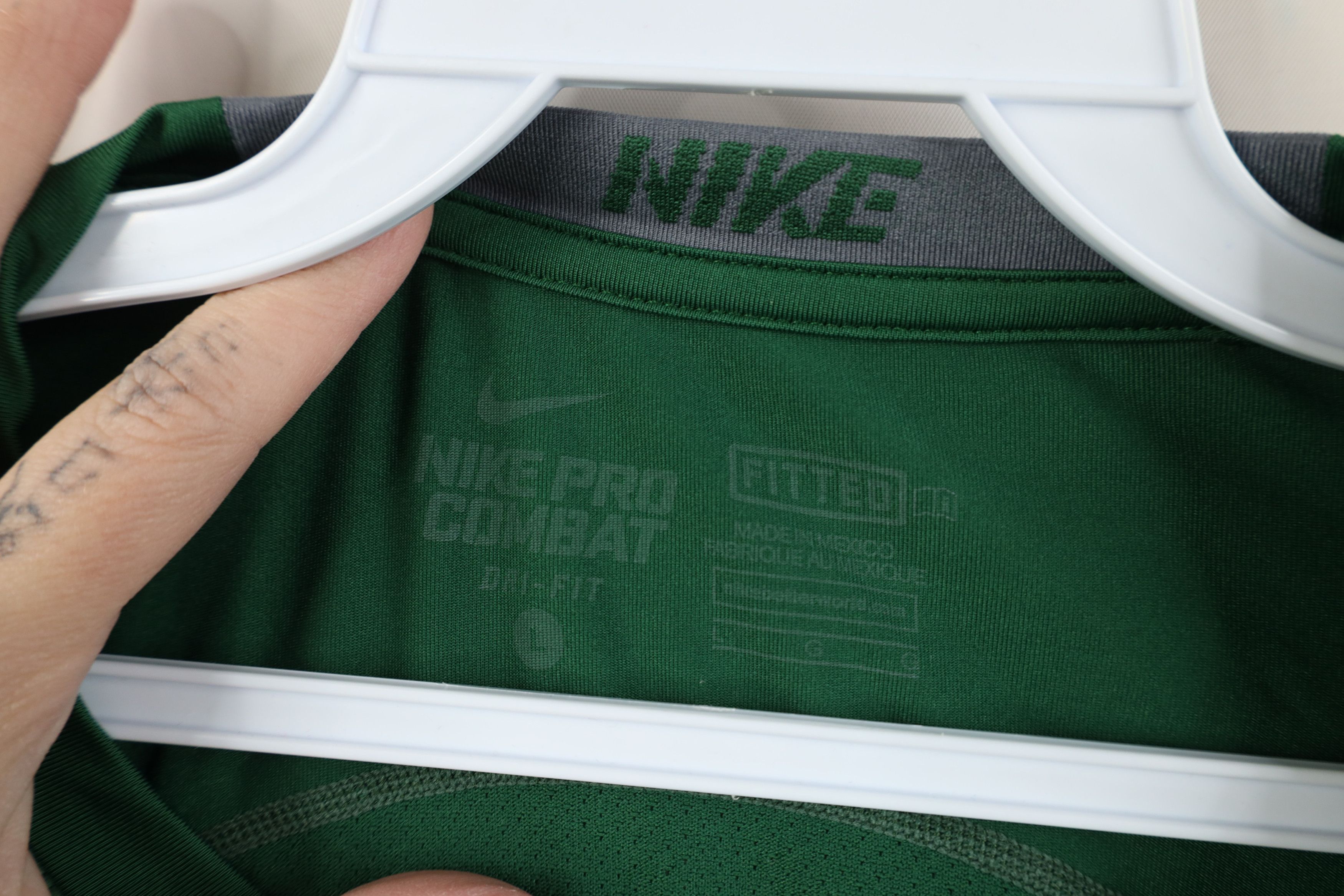 Nike Nike Pro Combat Training Long Sleeve T-Shirt Green Size US L / EU 52-54 / 3 - 12 Thumbnail