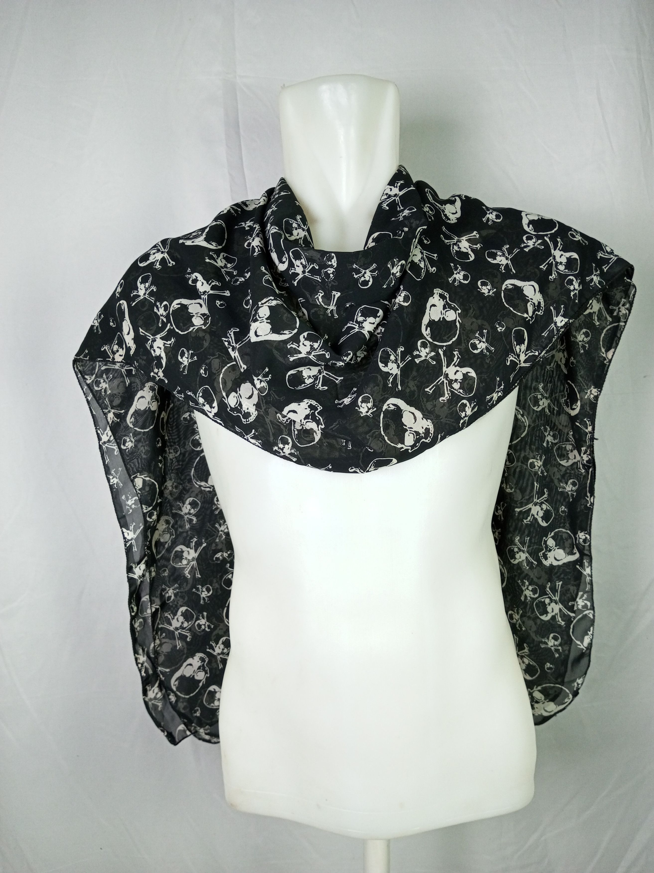 Japanese Brand Skulls scarf Inspired by Alexander Mcqueen Size ONE SIZE - 6 Thumbnail