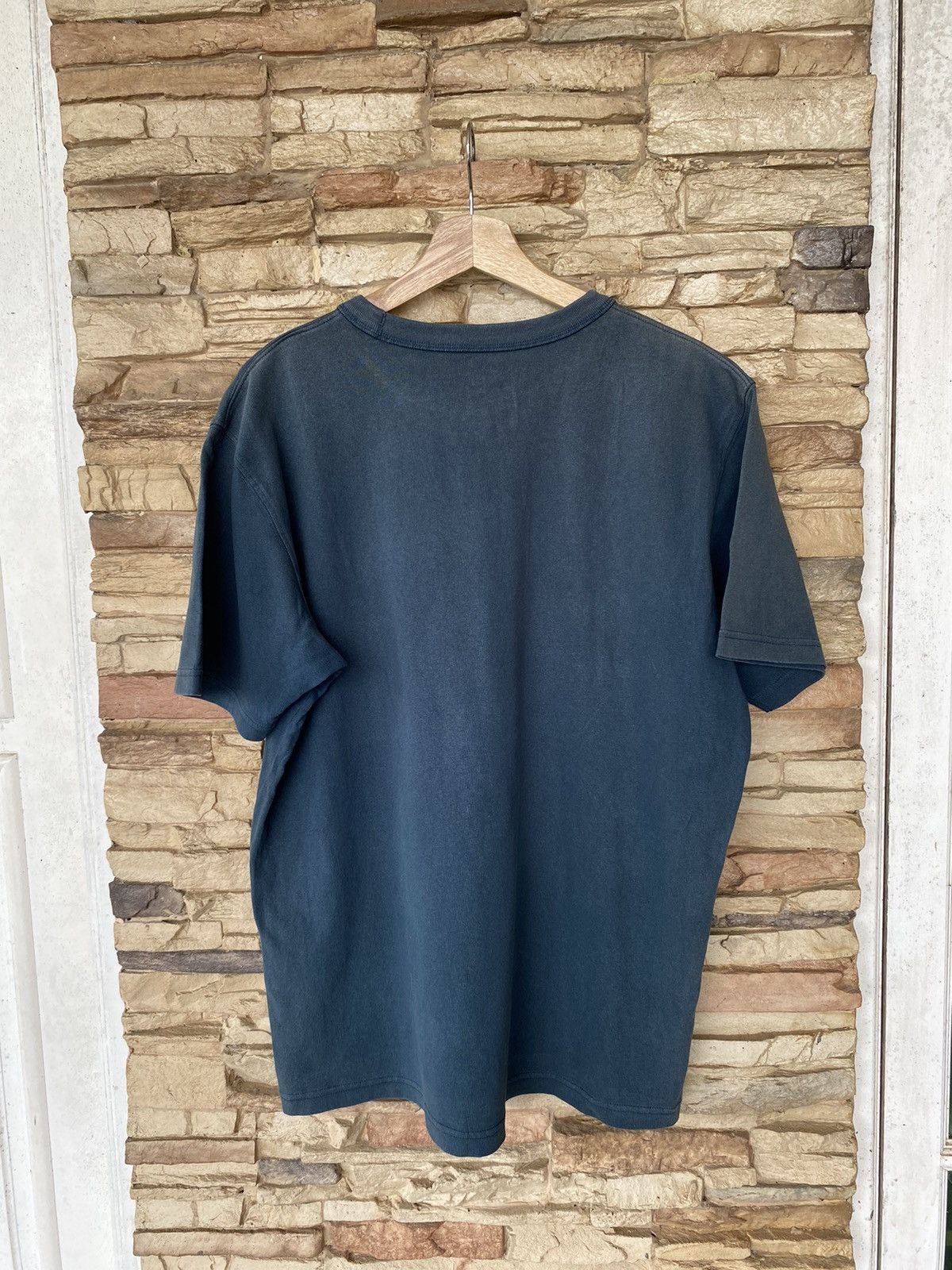 Vintage Thrashed Faded Lemaire X Uniqlo Distressed Tshirt Size US L / EU 52-54 / 3 - 6 Thumbnail