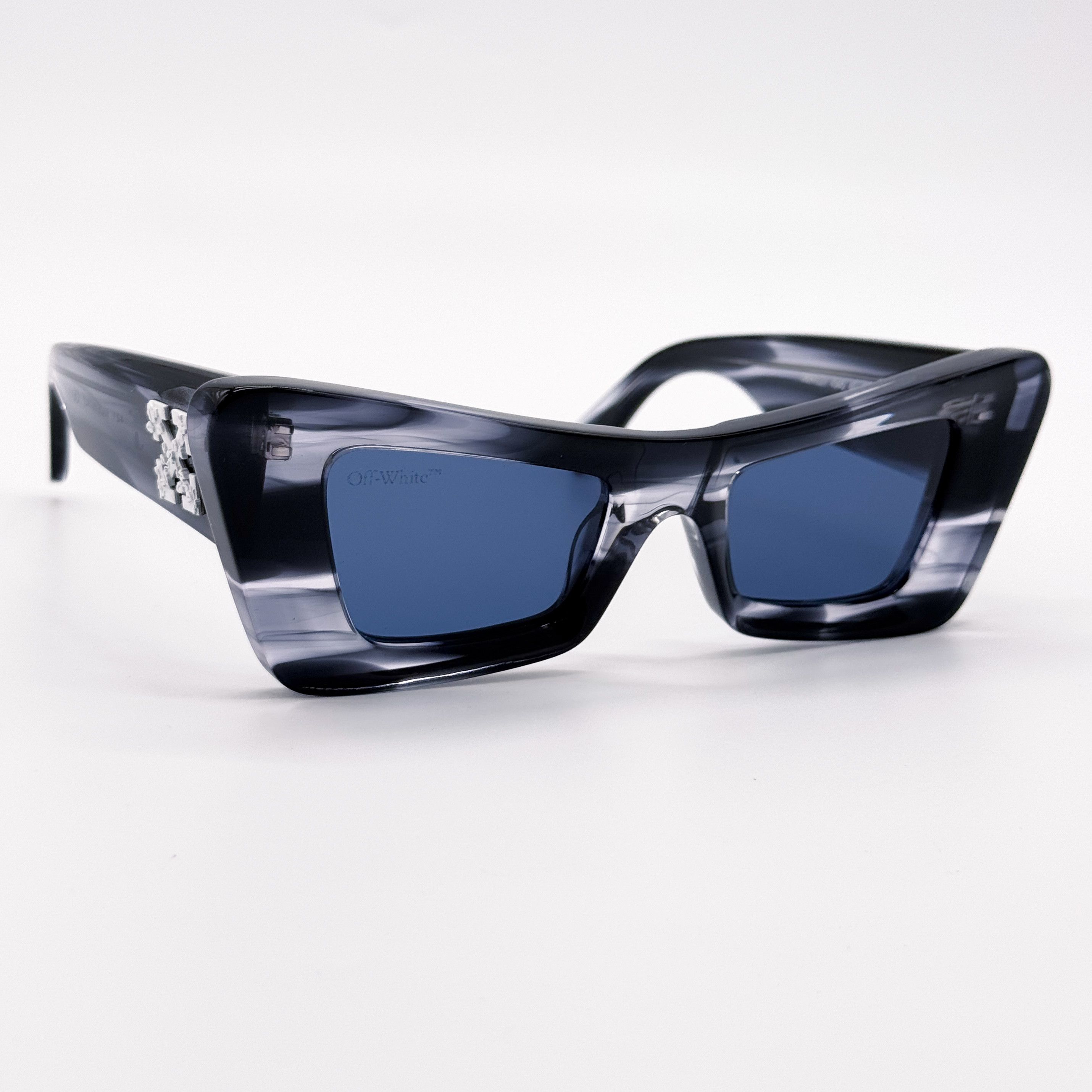 Off-White NEW OFF-WHITE ACCRA NAVY MARBLE CAT EYE SUNGLASSES OFF-WHITE Size ONE SIZE - 8 Thumbnail