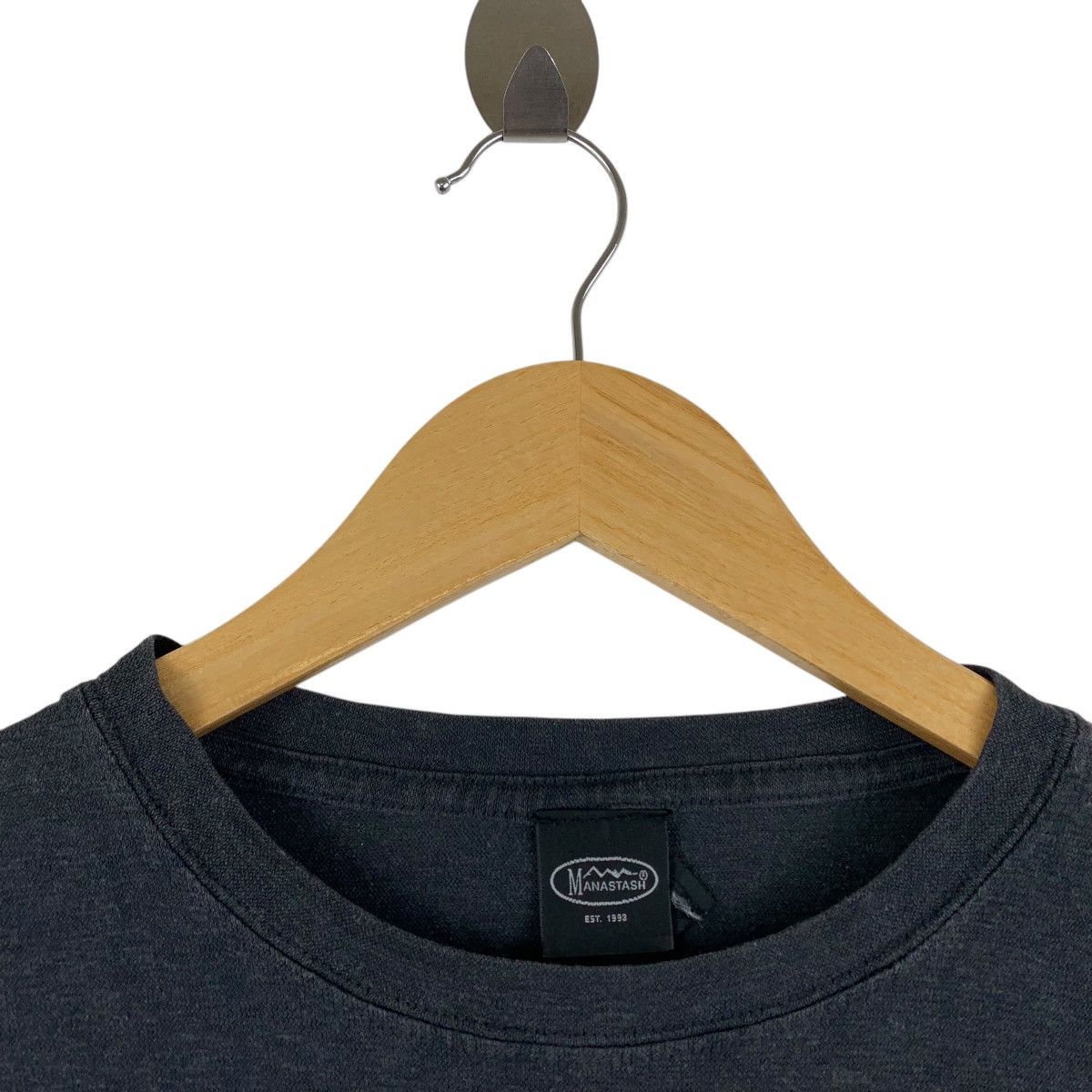 Manastash × Vintage Vintage MANASTASH black on black centre logo embroidery tee Size US M / EU 48-50 / 2 - 5 Thumbnail