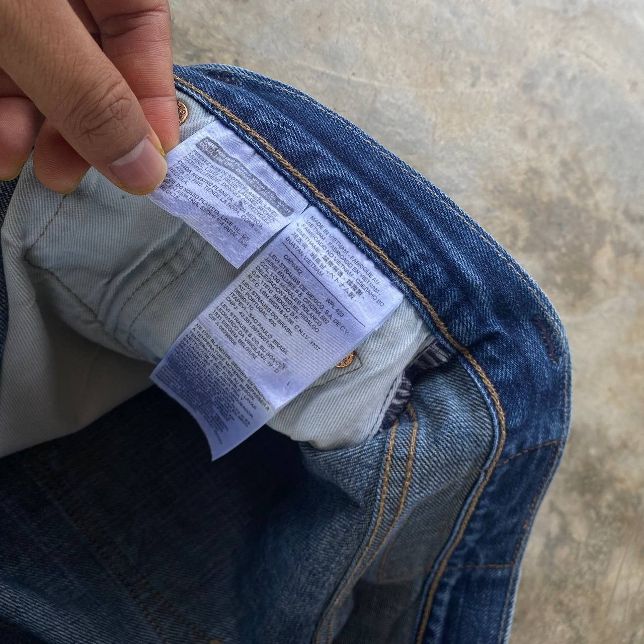 Levi's Vintage Clothing W30X30 VINTAGE LEVIS 501 FADED BLUE Size US 30 / EU 46 - 6 Thumbnail