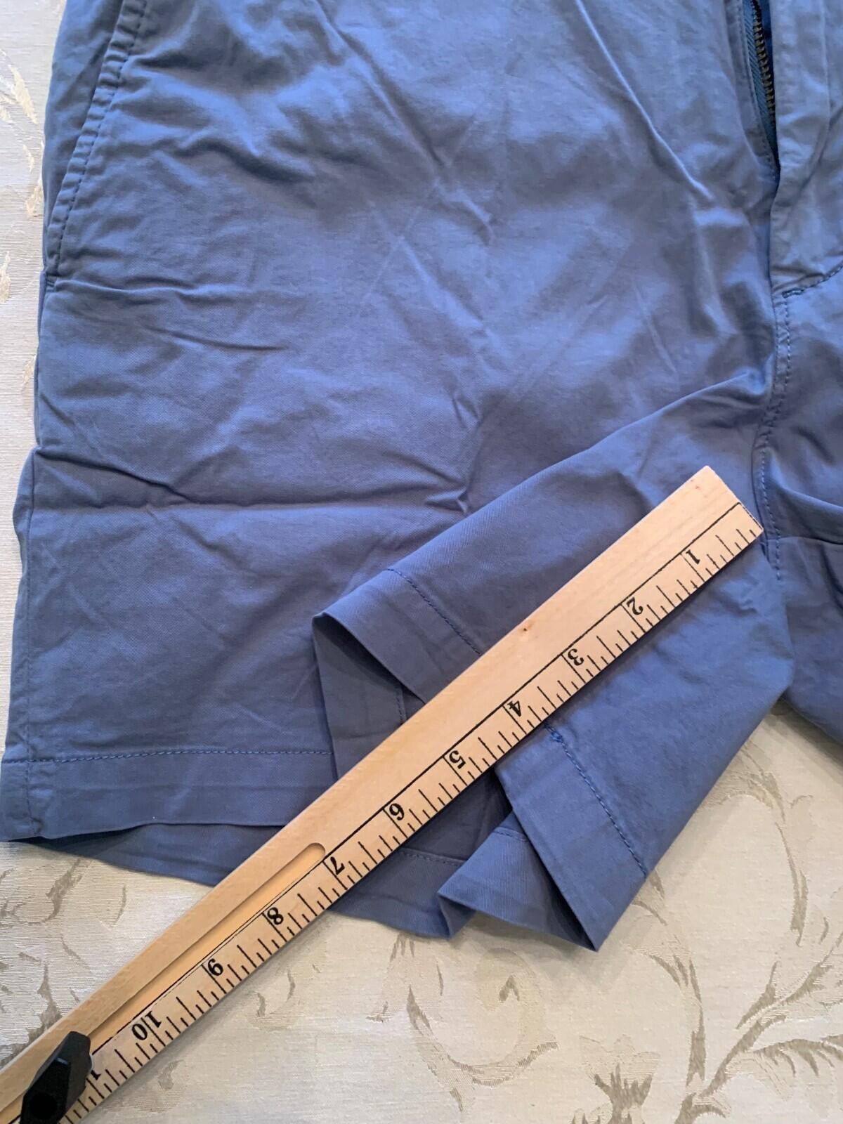 Other Amazon Essentials Men's Slim Fit 5" Flat-Front Shorts Size US 34 / EU 50 - 3 Thumbnail